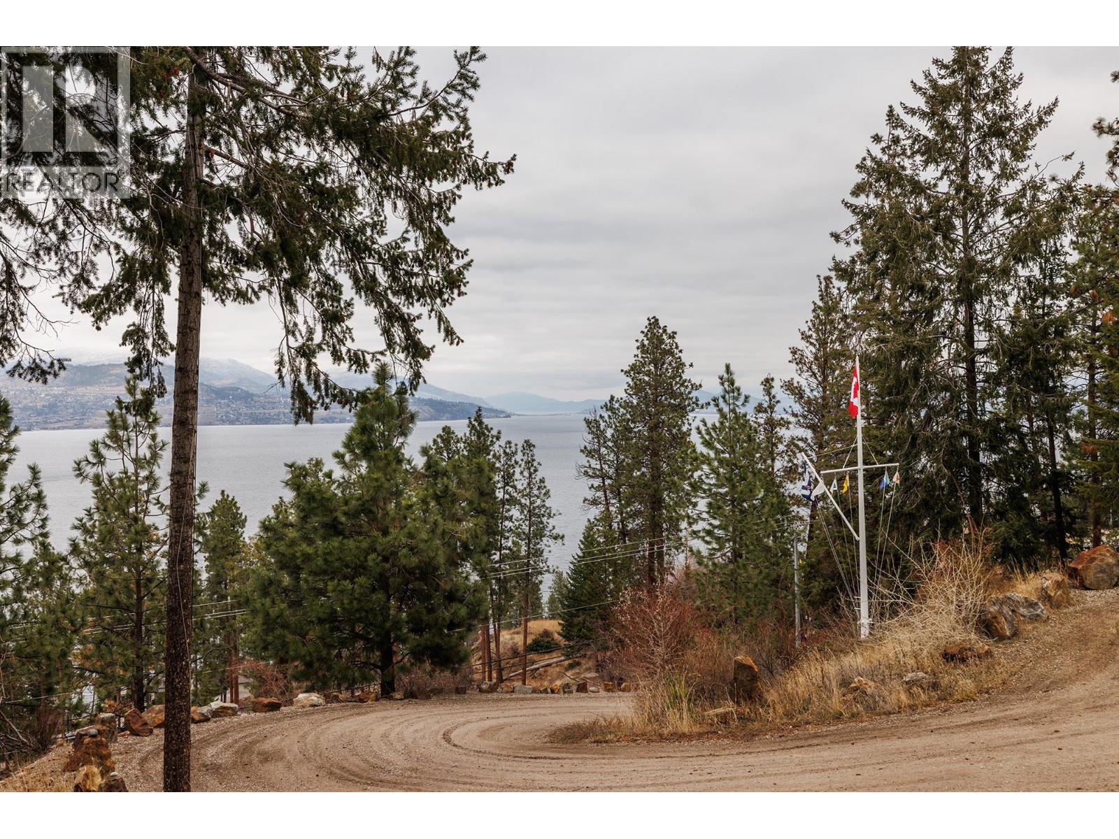  5715 Lakeshore Road, Kelowna