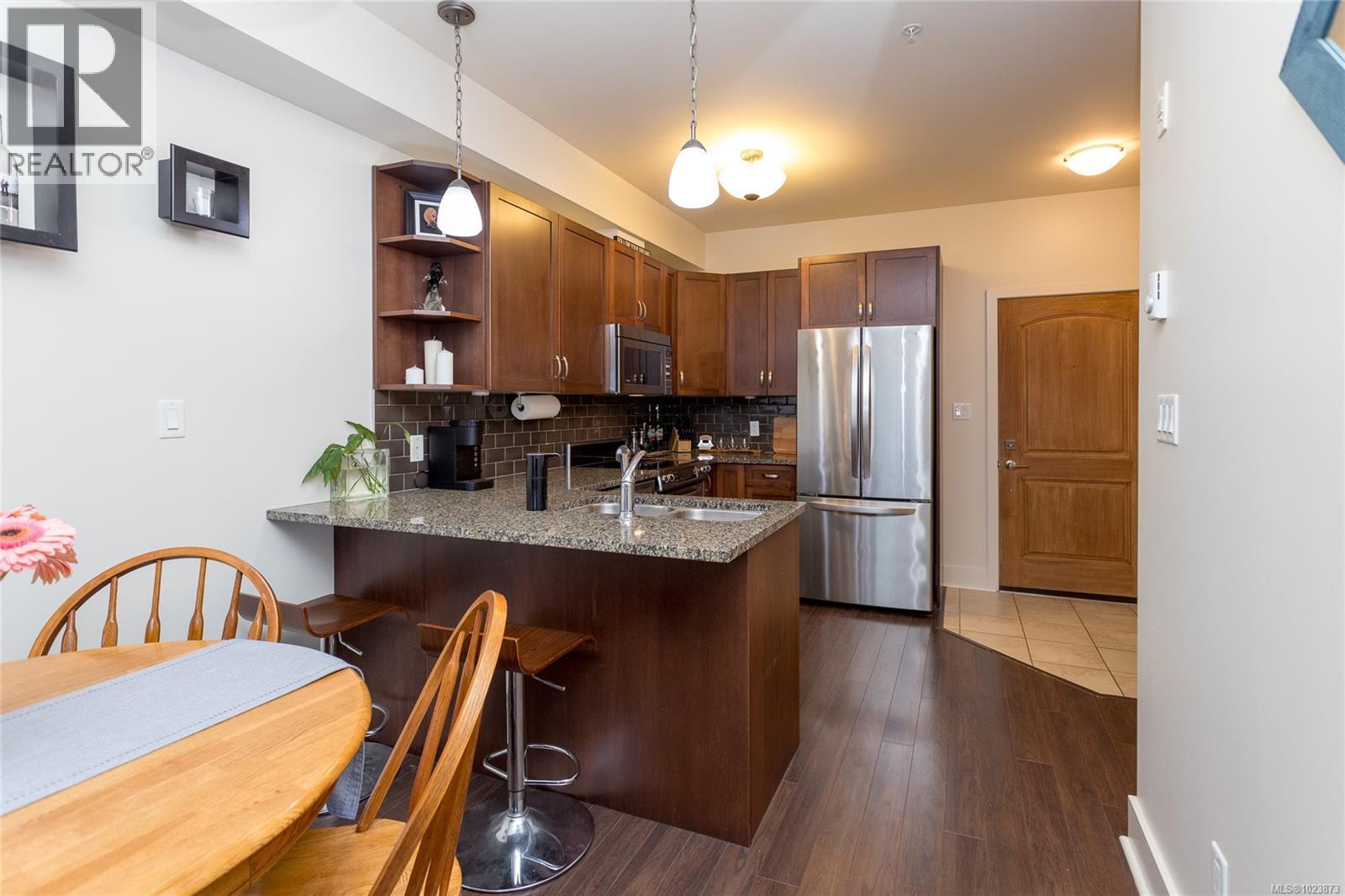 311 866 Brock Avenue, Langford