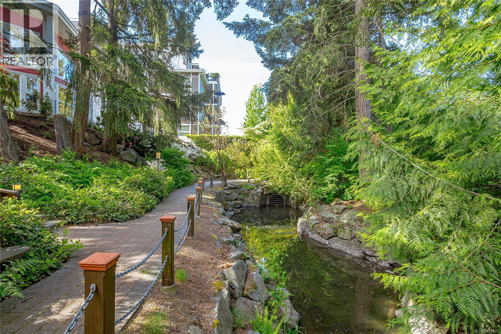 311 866 Brock Avenue, Langford