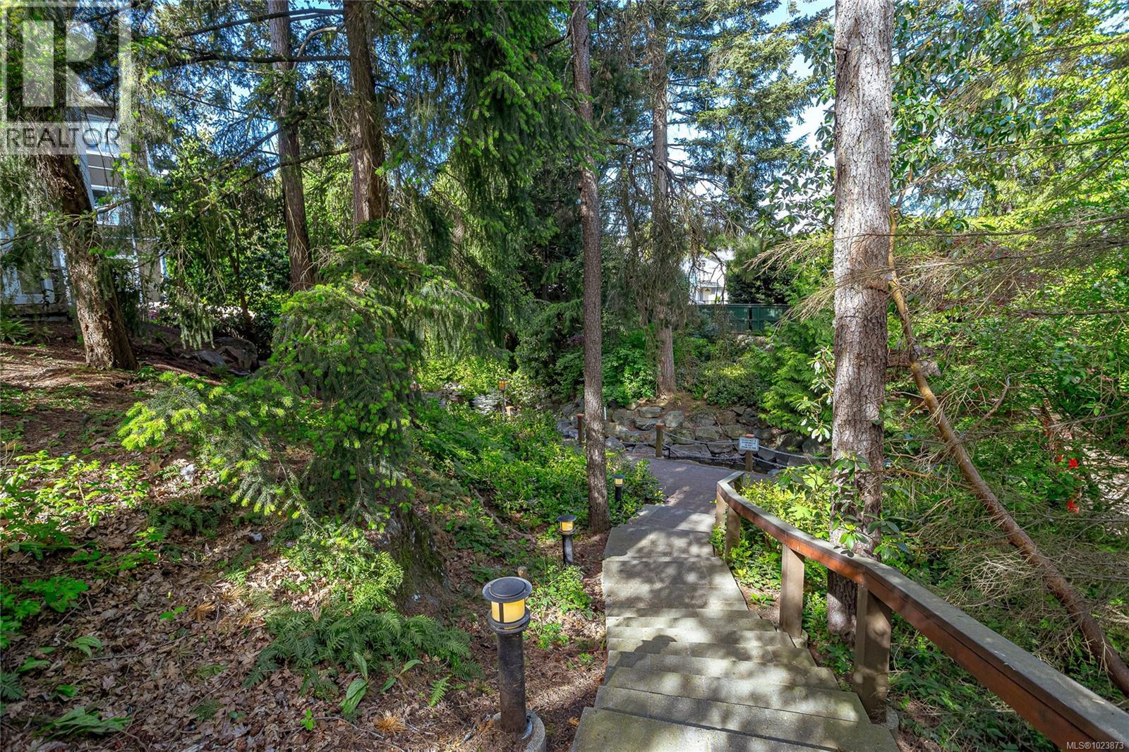 311 866 Brock Avenue, Langford