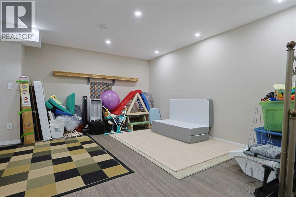 Single Family House for Sale in  Nolanlake Point NW Nolan Hill Calgary 