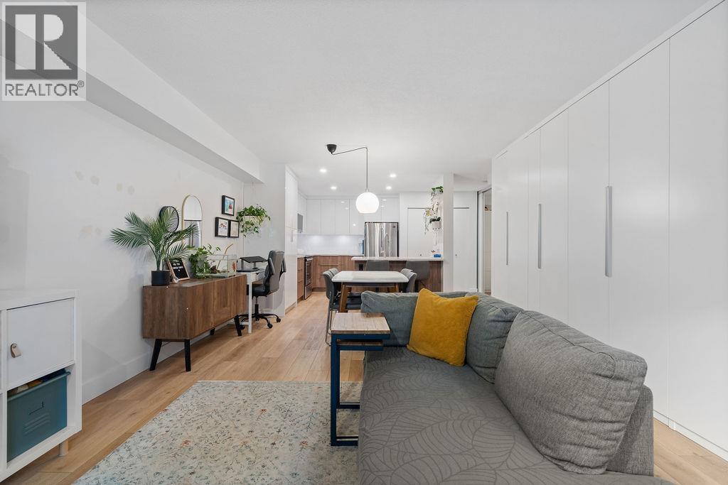 110 3978 ALBERT STREET, Burnaby