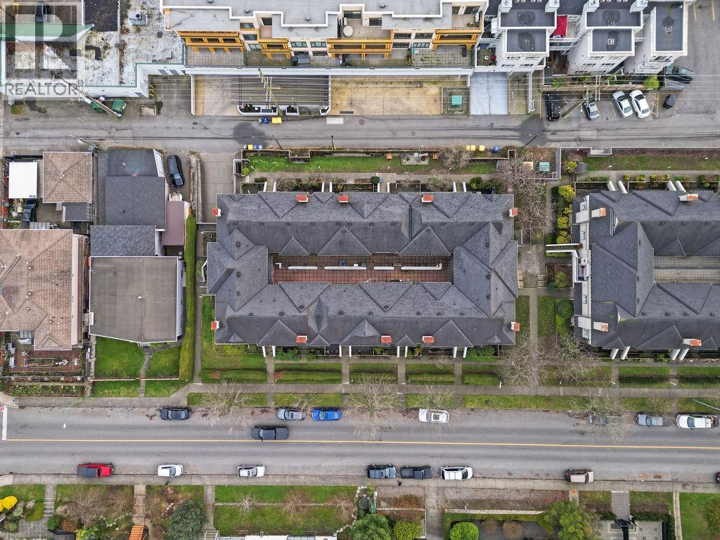 110 3978 ALBERT STREET, Burnaby