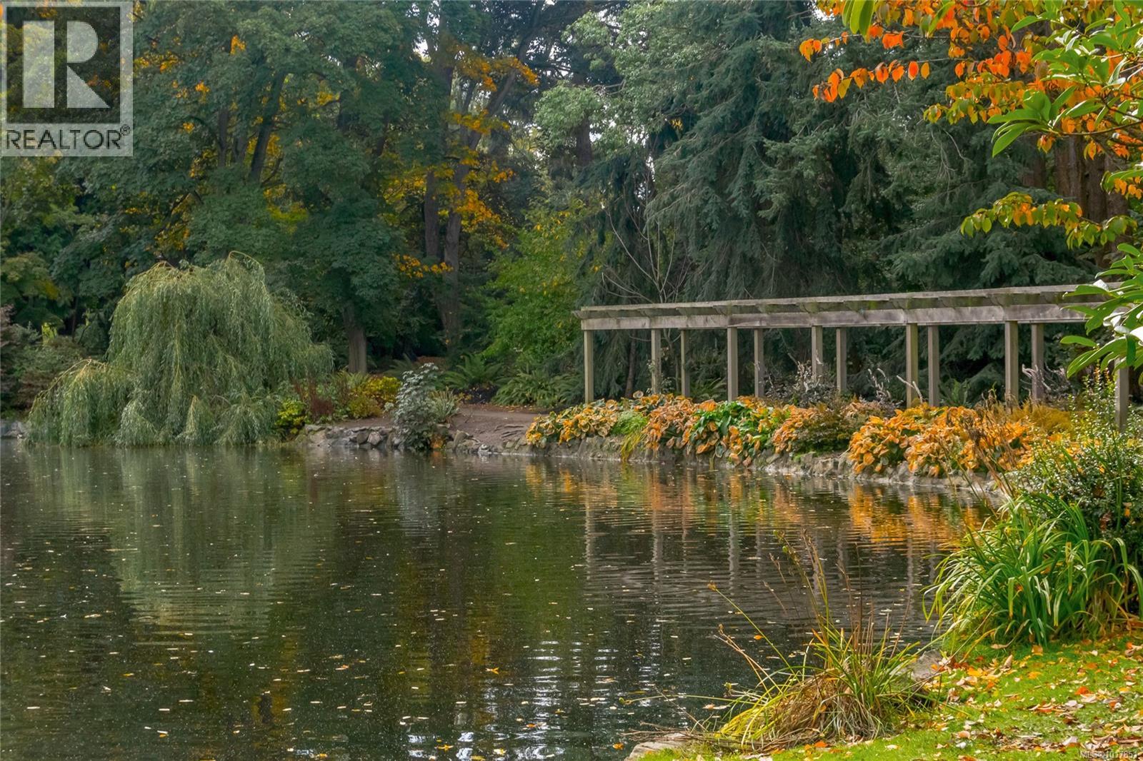  690 Dallas Road, Victoria