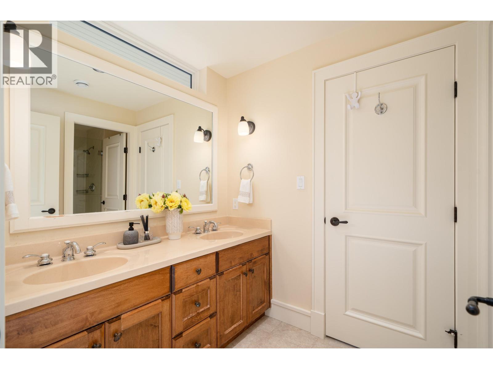 2356 KADLEC COURT, West Vancouver