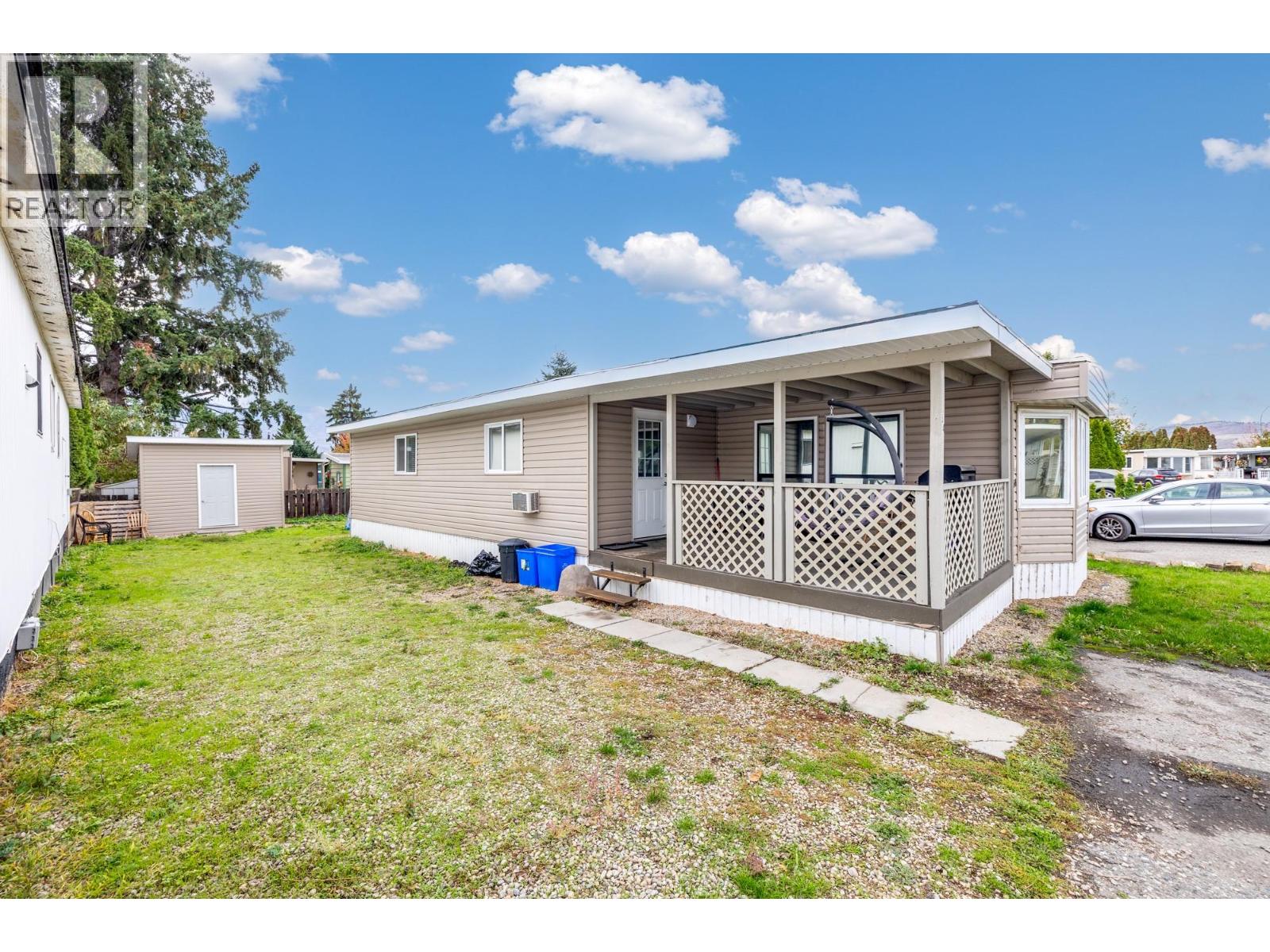 #54 1881 Boucherie Road - 20