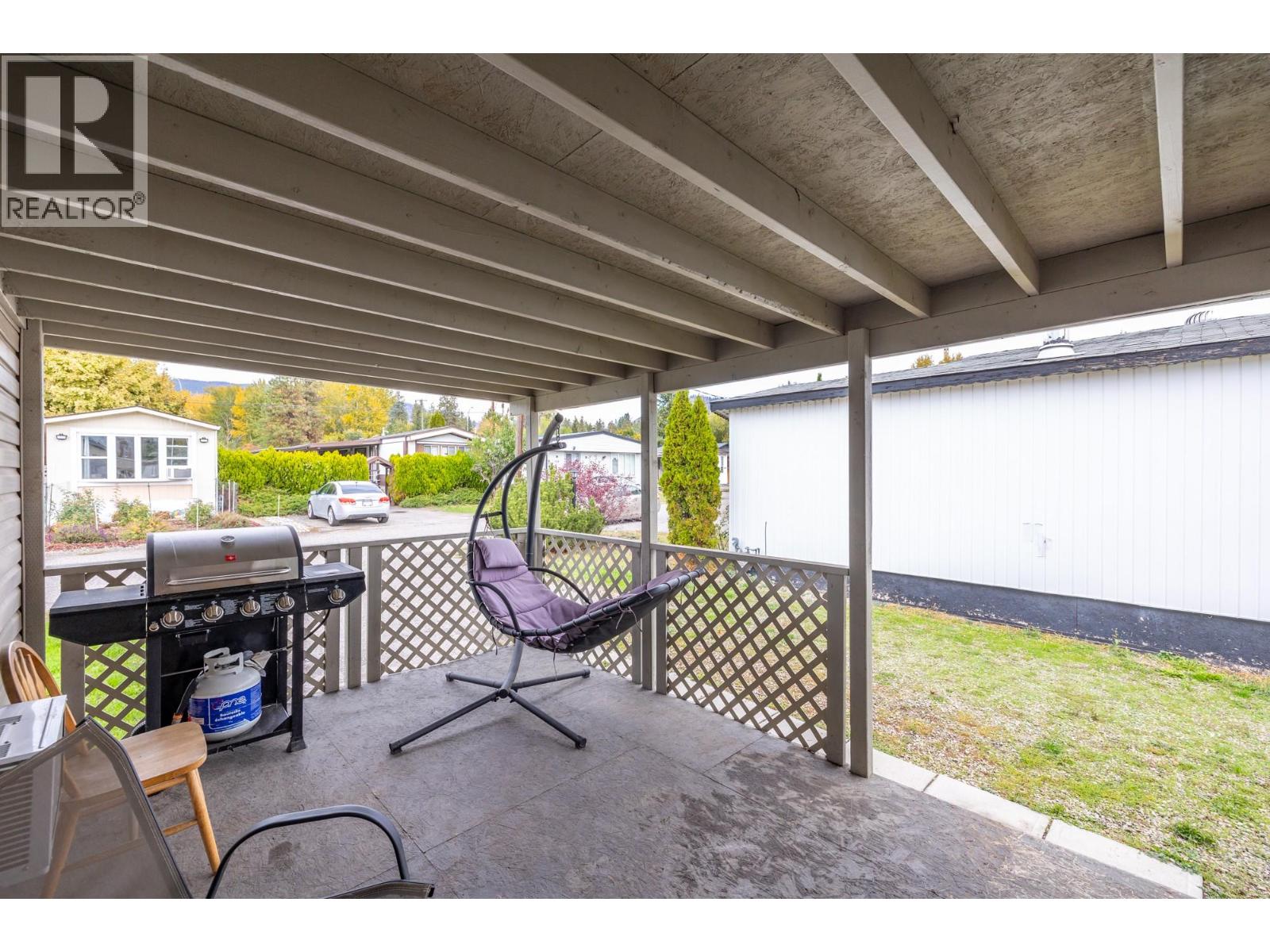 #54 1881 Boucherie Road - 17
