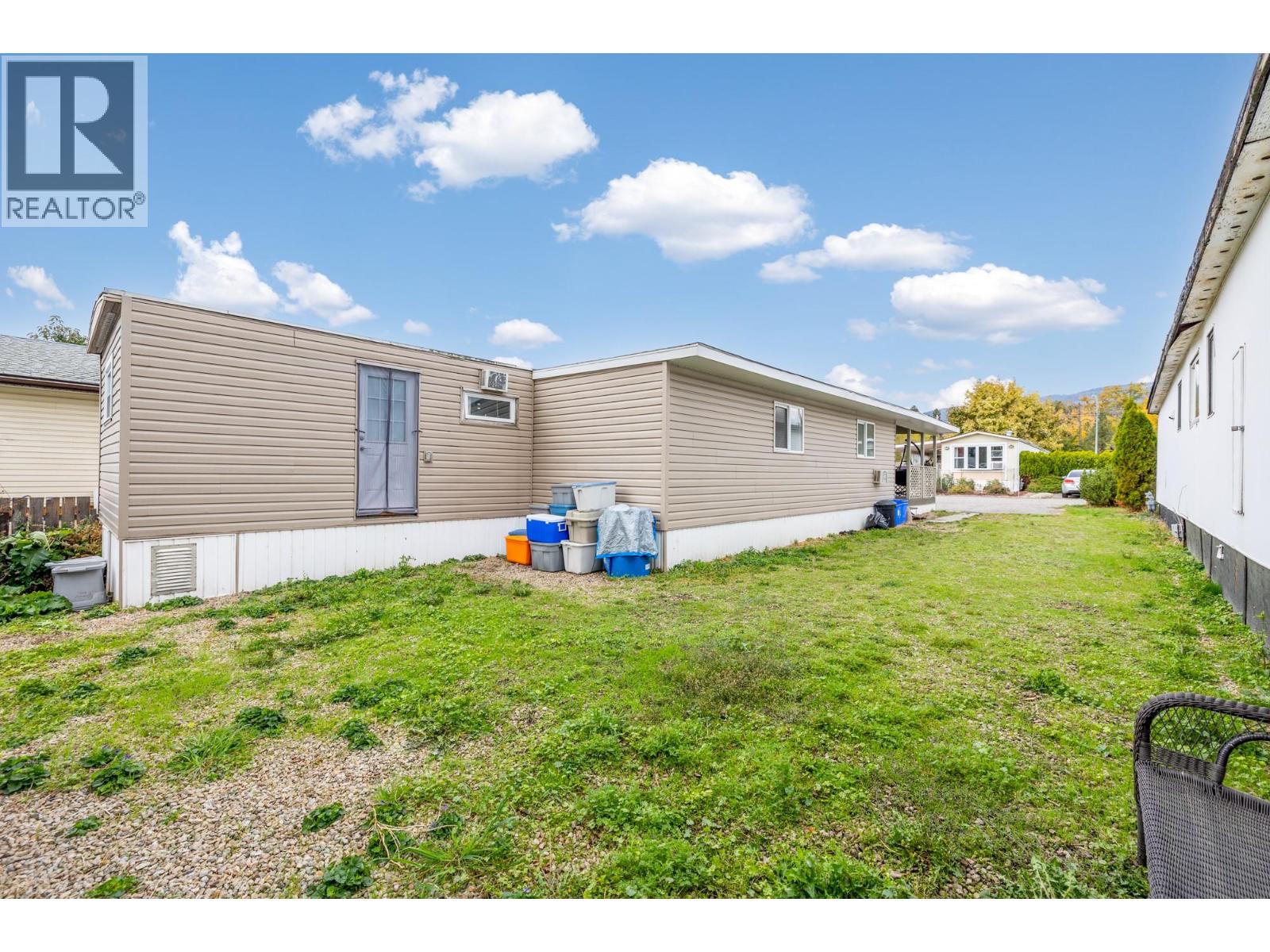 #54 1881 Boucherie Road - 21