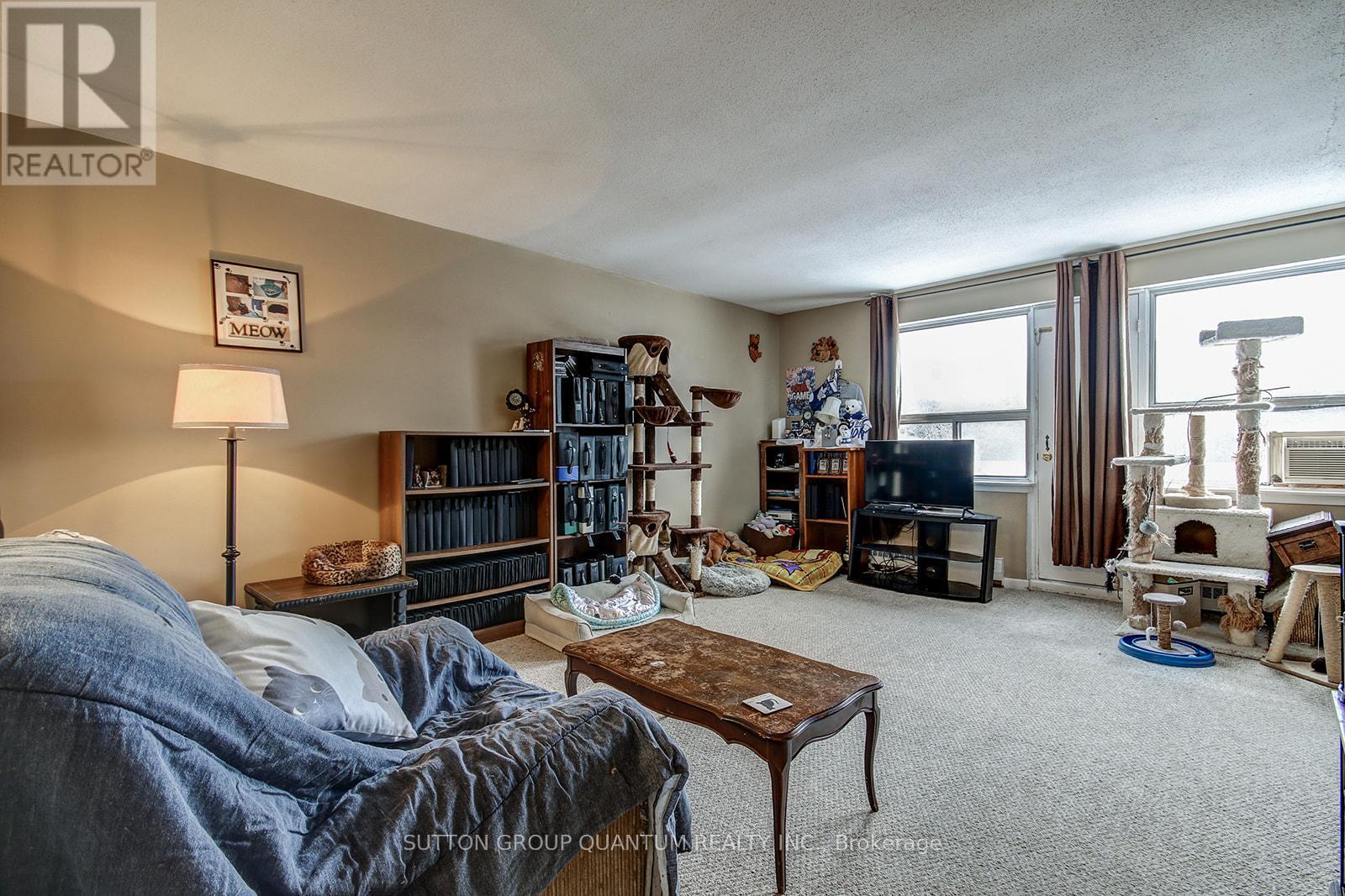 1858 LAKESHORE ROAD W