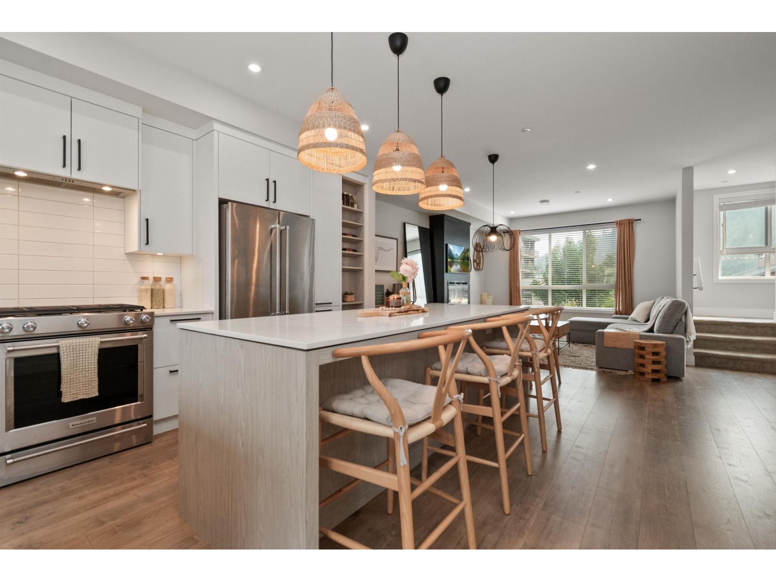 41 45500 CAMPUS DRIVE, Garrison Crossing, Chilliwack