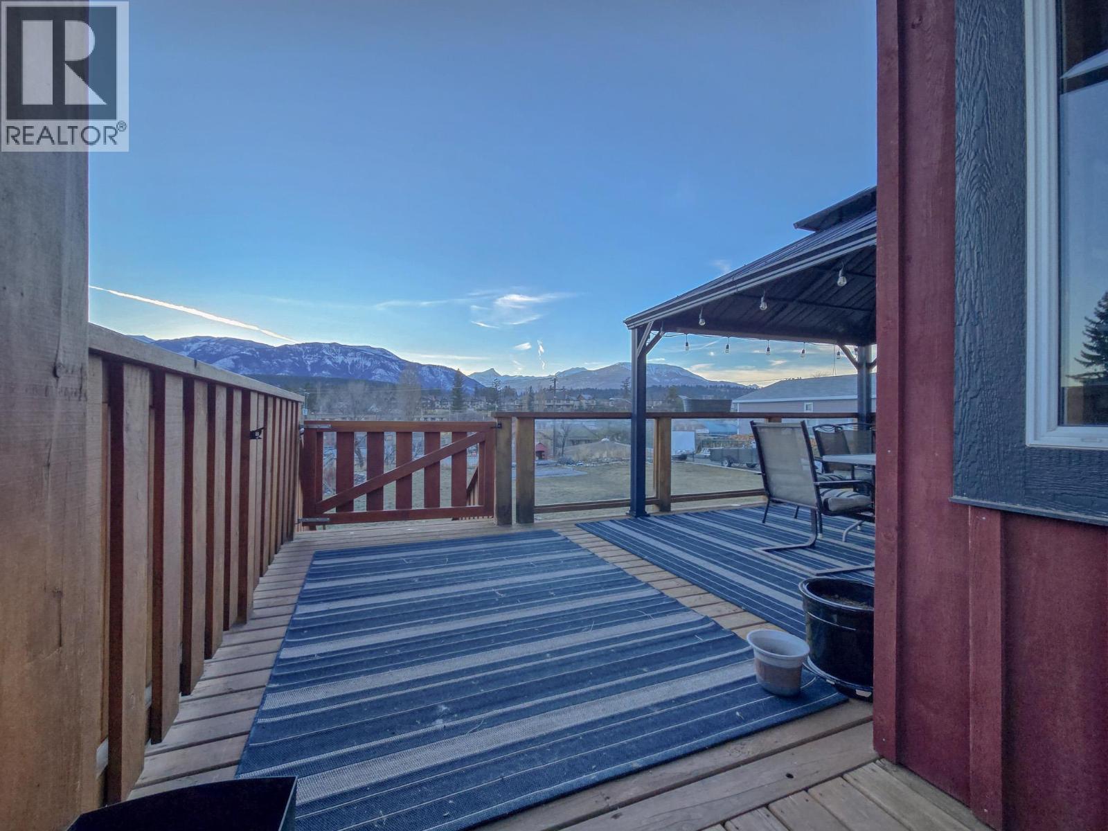 918 5TH Avenue - 22
