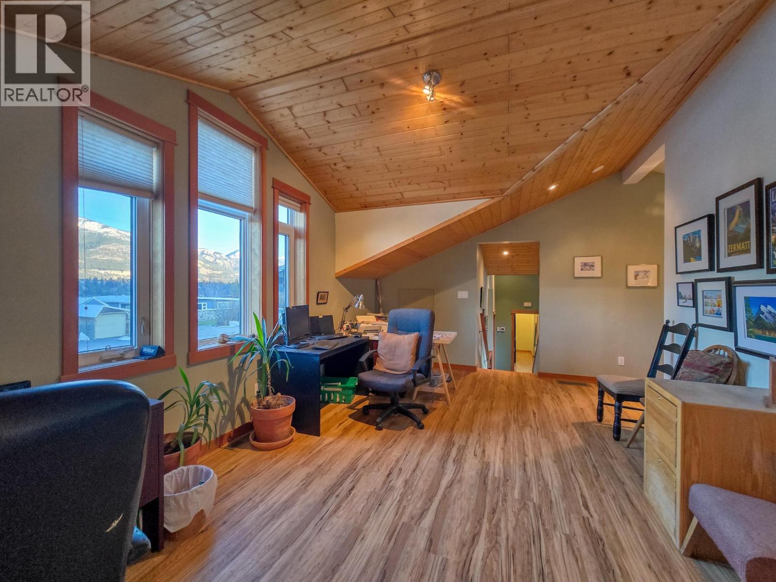 918 5TH Avenue, Invermere