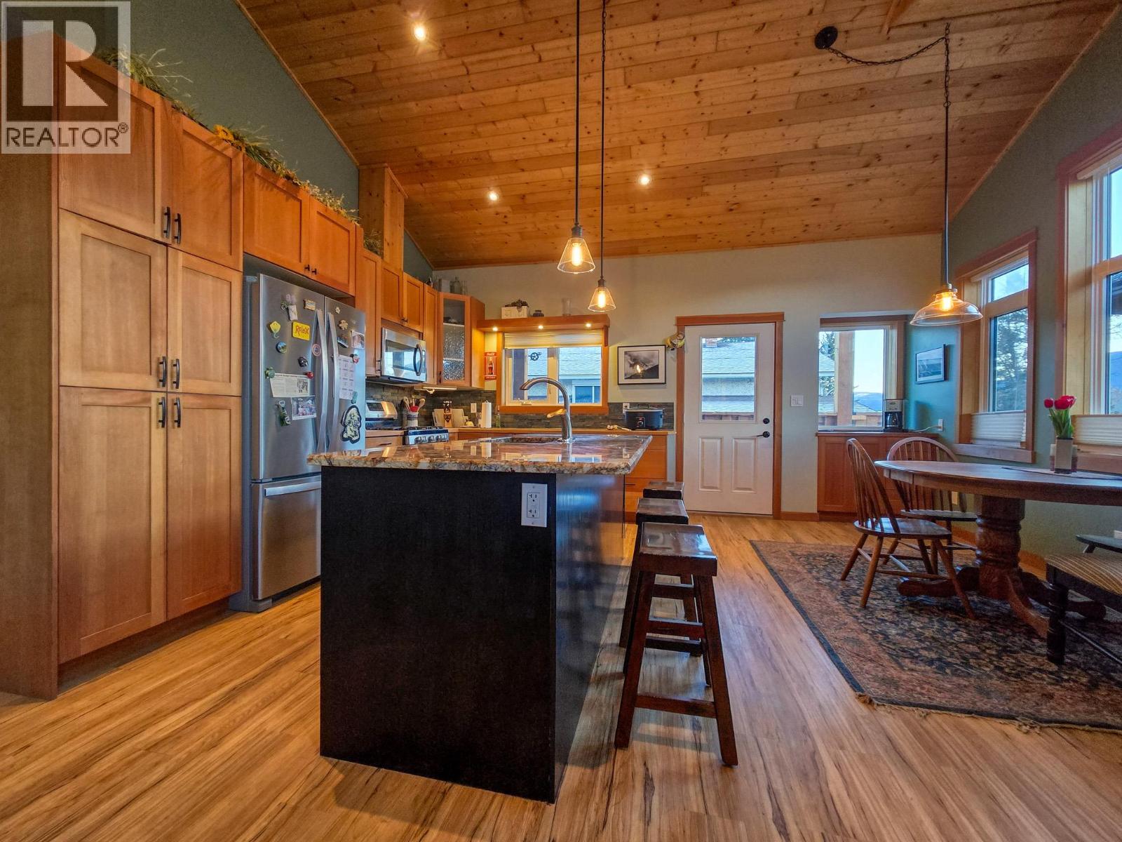 918 5TH Avenue, Invermere