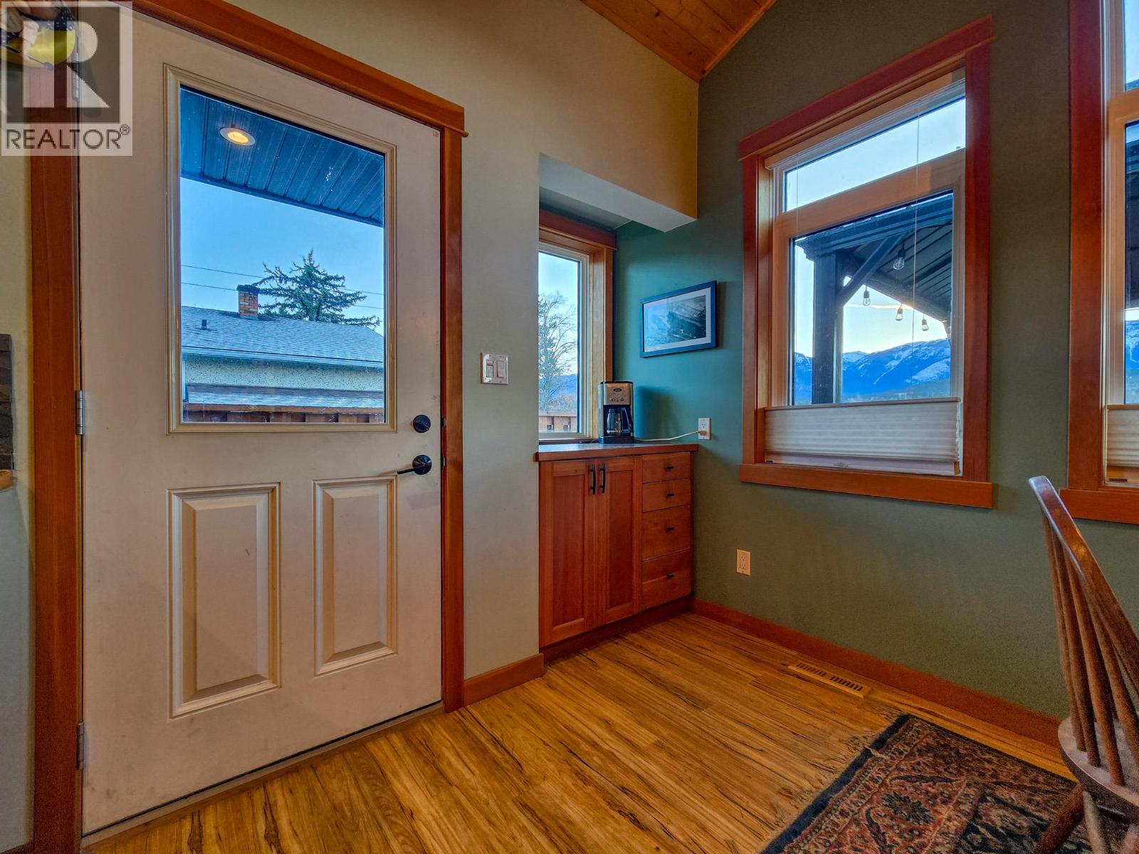 918 5TH Avenue, Invermere