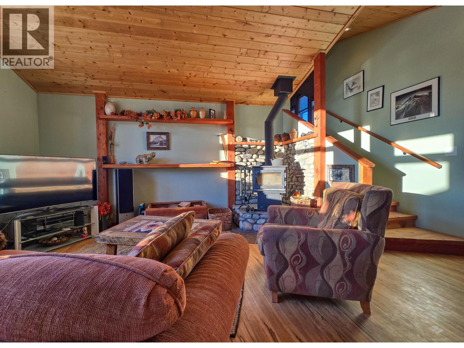 918 5TH Avenue - 14