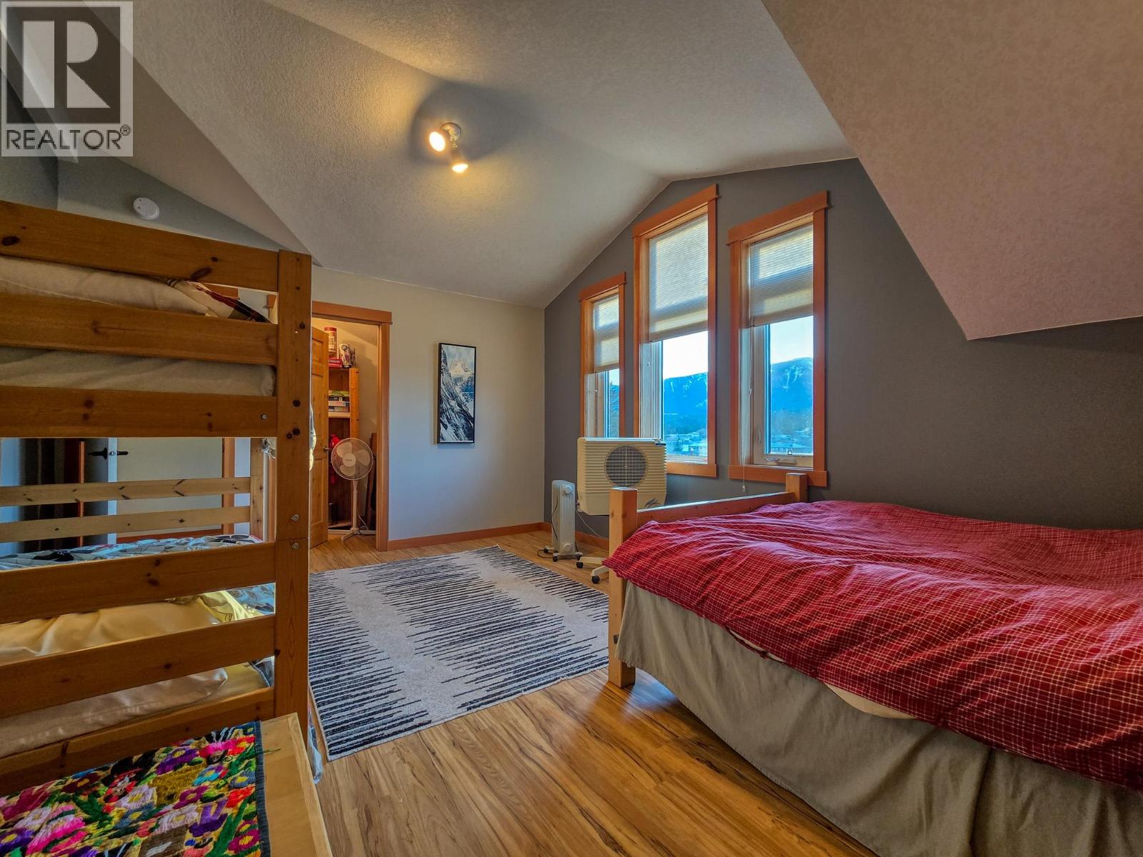 918 5TH Avenue, Invermere