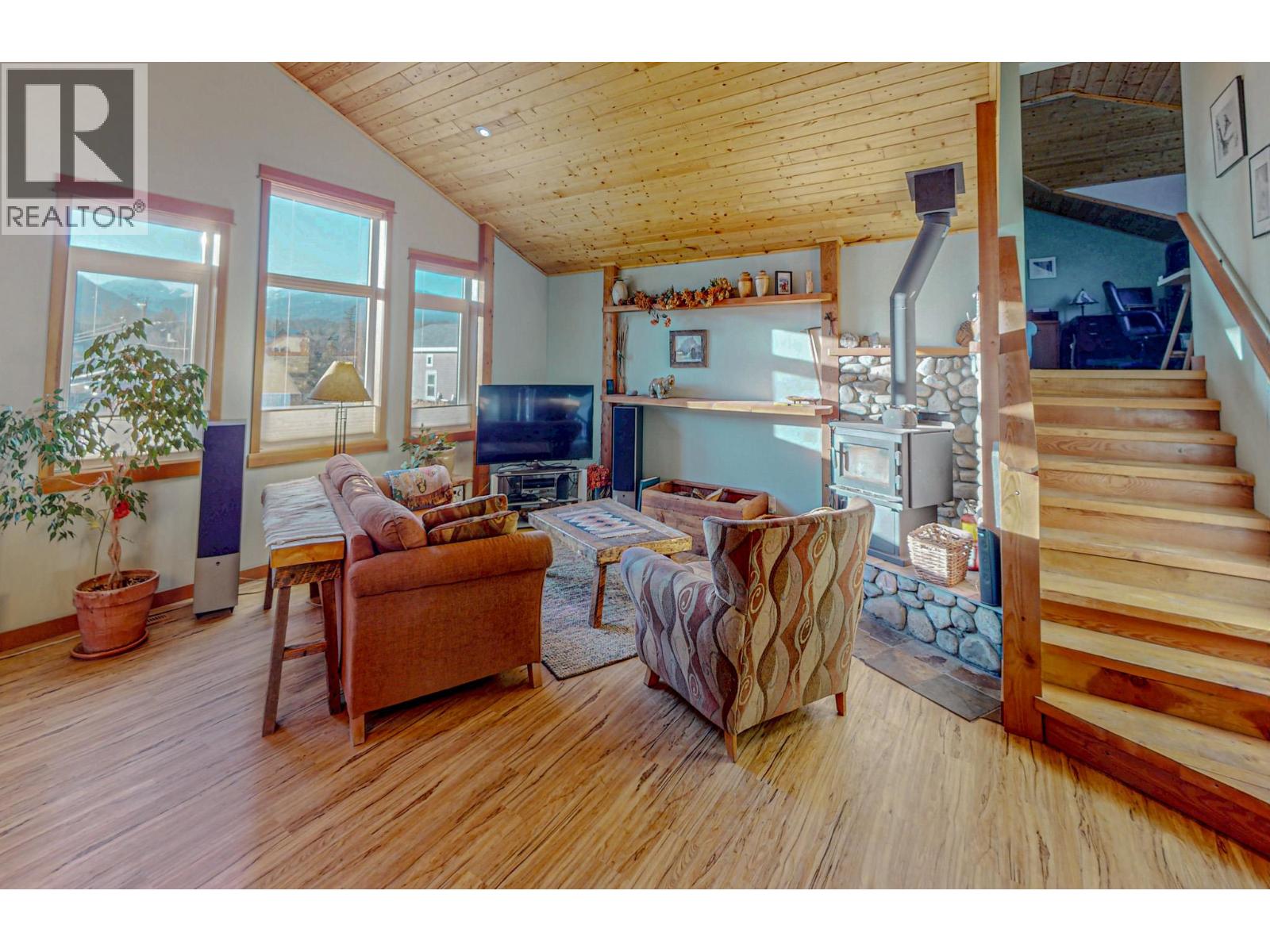 918 5TH Avenue, Invermere