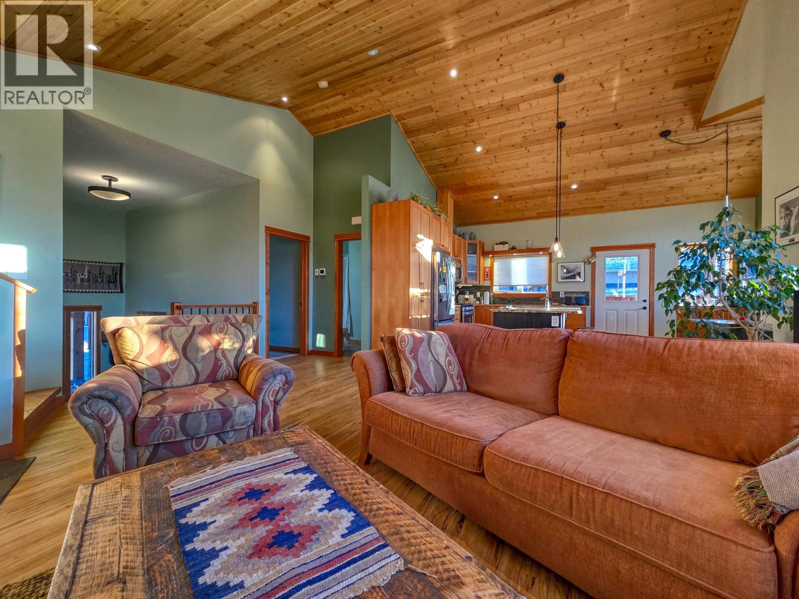 918 5TH Avenue, Invermere