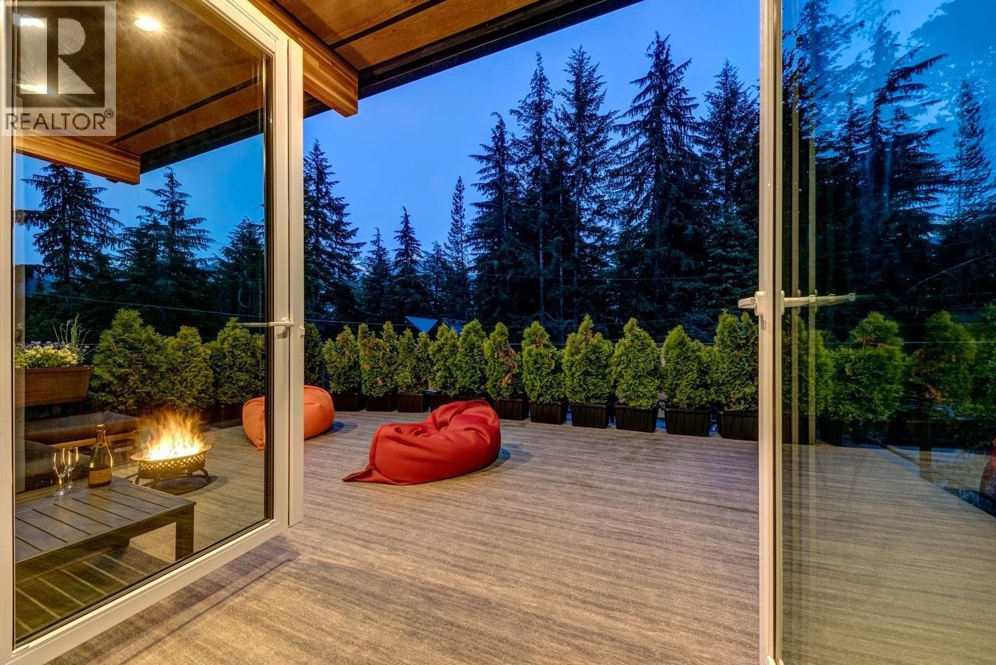 9391 EMERALD DRIVE, Whistler