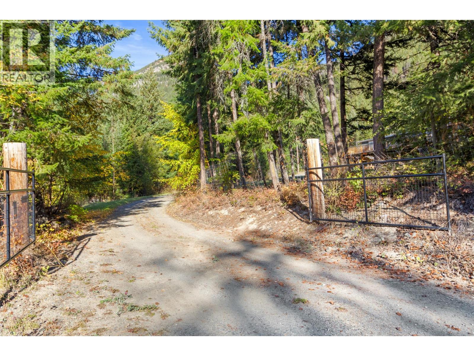 3760 GLENGROVE ROAD - 40