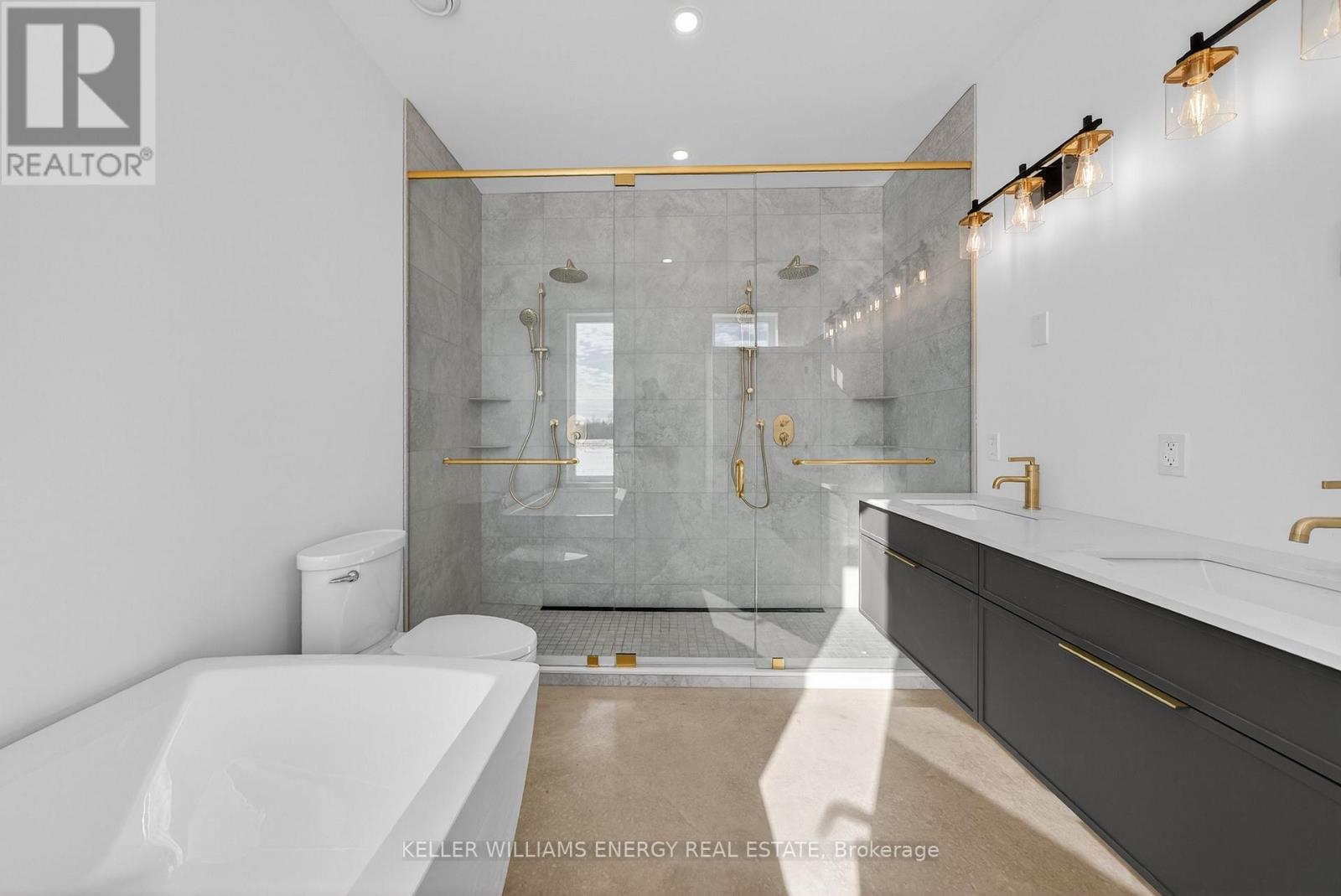 293 KELLY ROAD - 27