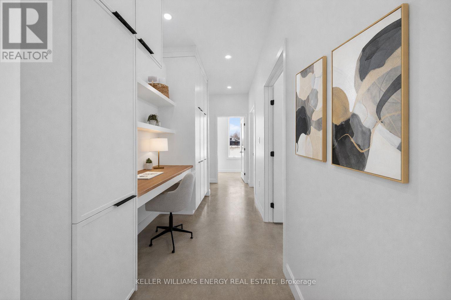 293 KELLY ROAD - 31