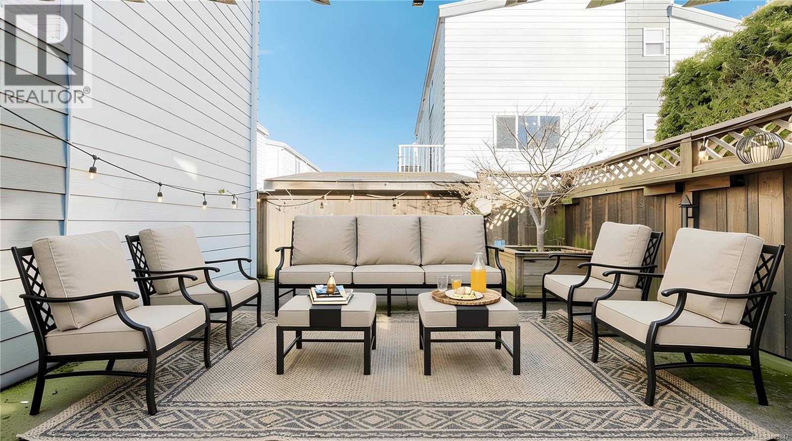 302 229 Ontario St, Victoria