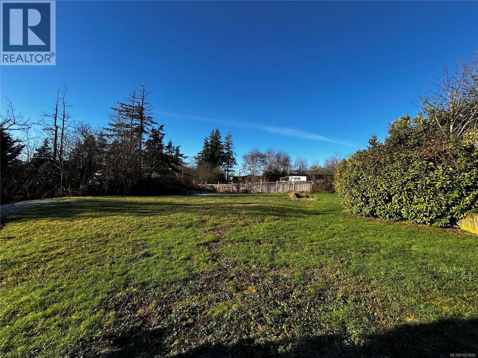 6512 Bell McKinnon Rd, Duncan