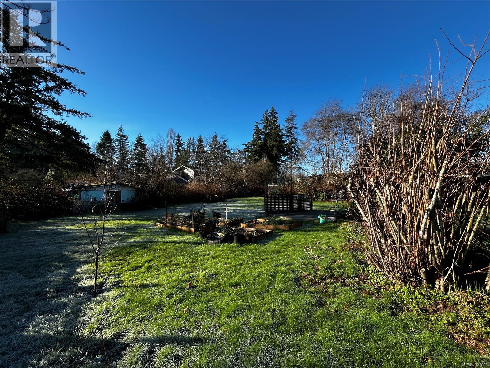 6512 Bell McKinnon Rd, Duncan