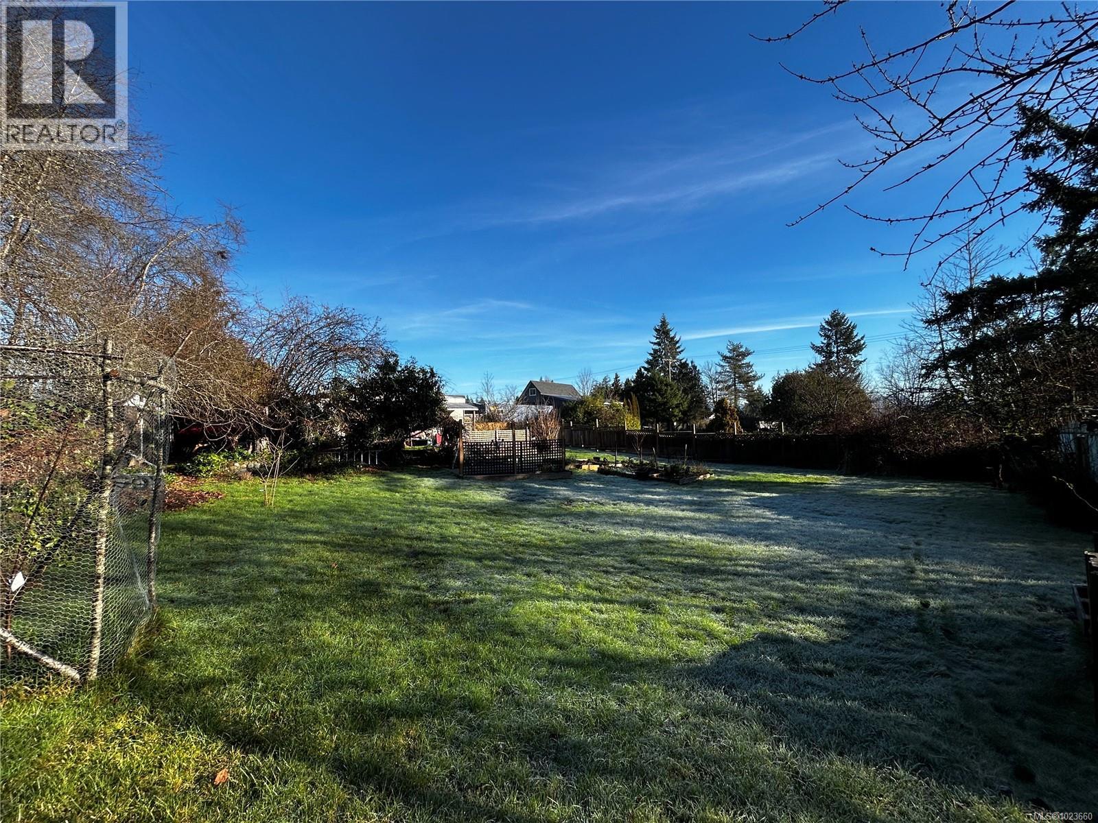 6512 Bell McKinnon Rd, Duncan