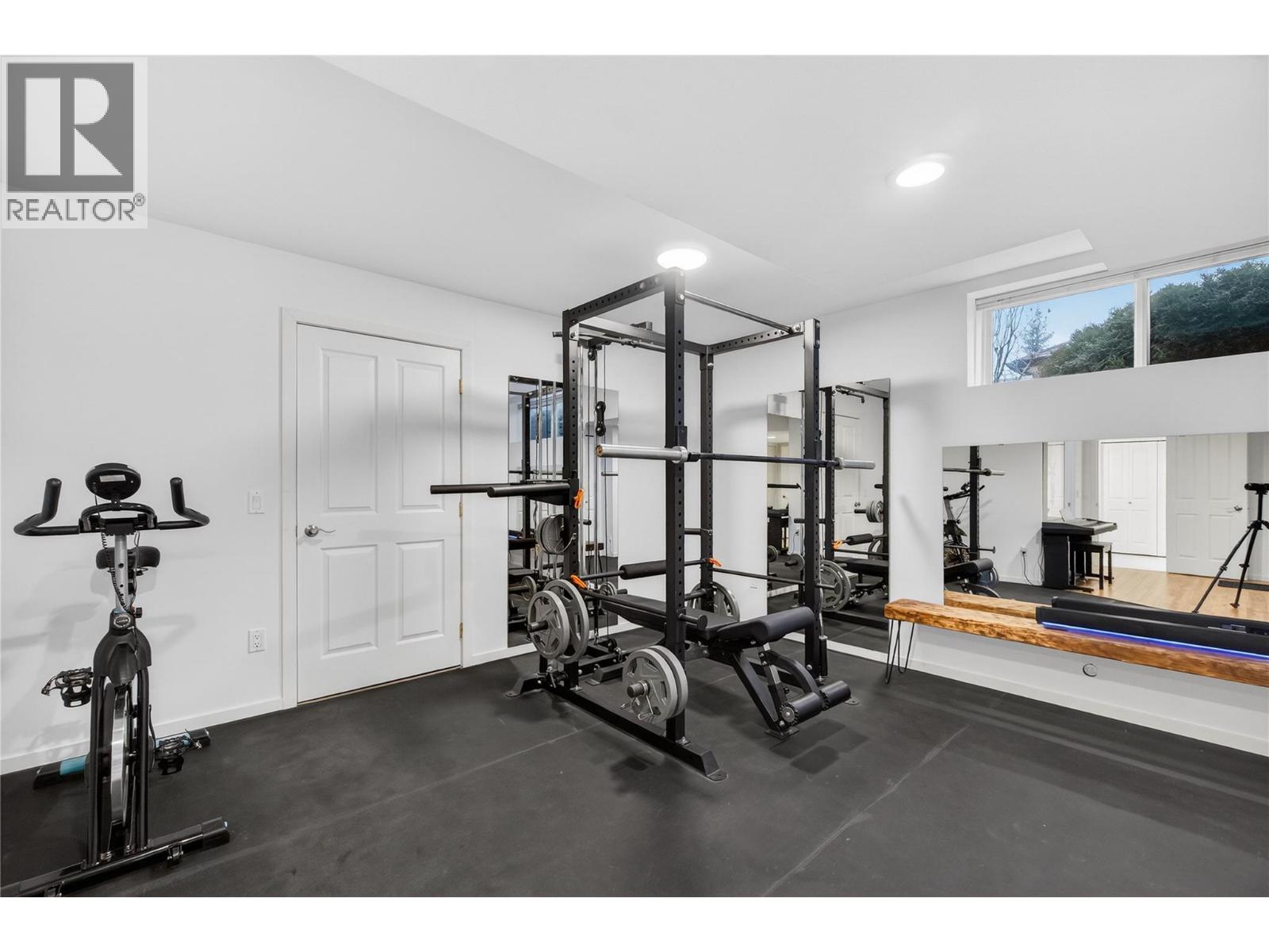  1850 33 Street Northeast, Salmon Arm