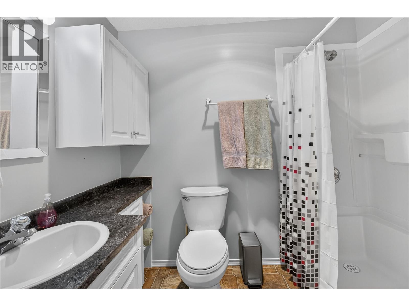  1850 33 Street Northeast, Salmon Arm