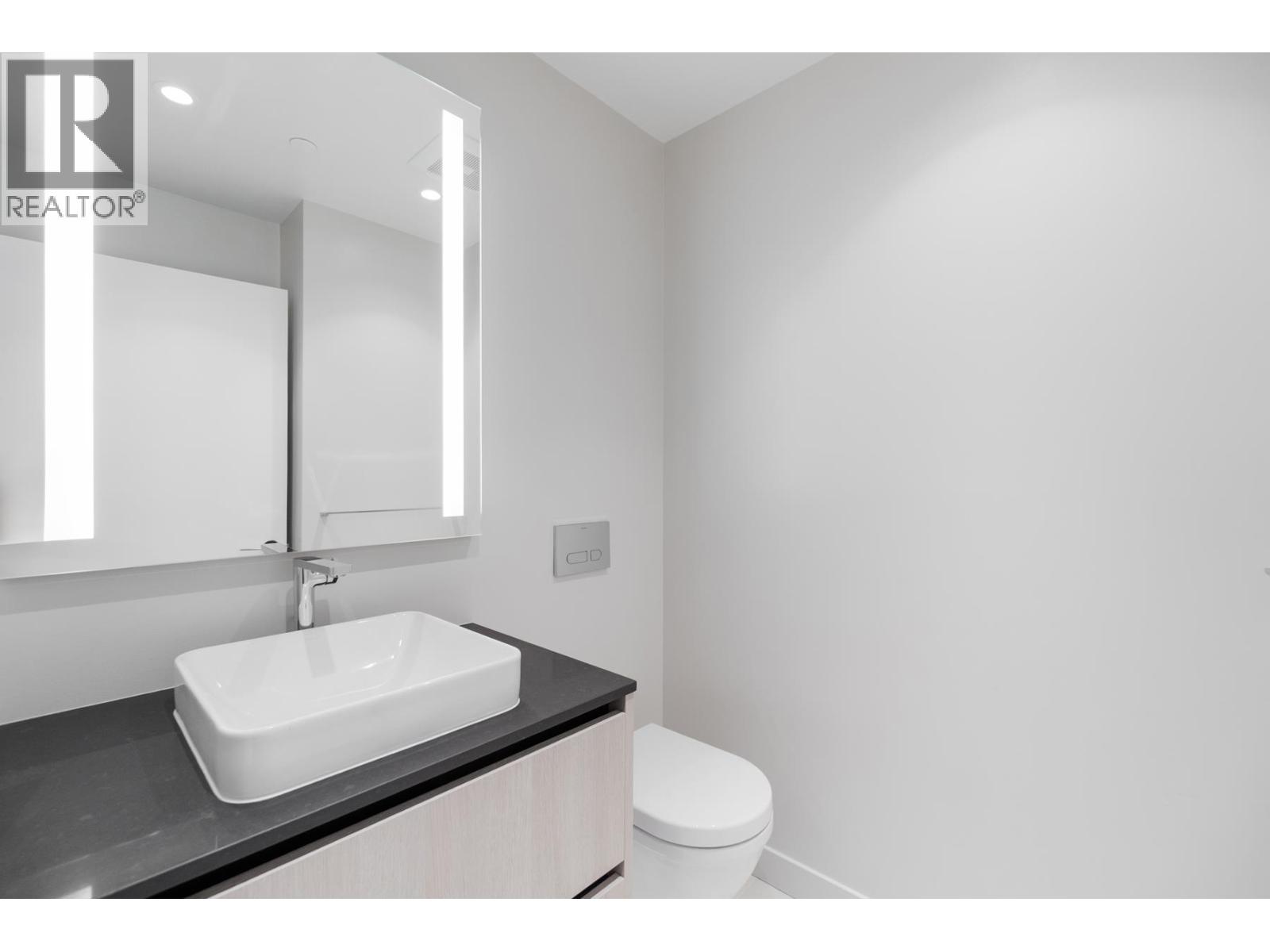 2604 1500 FERN STREET, North Vancouver