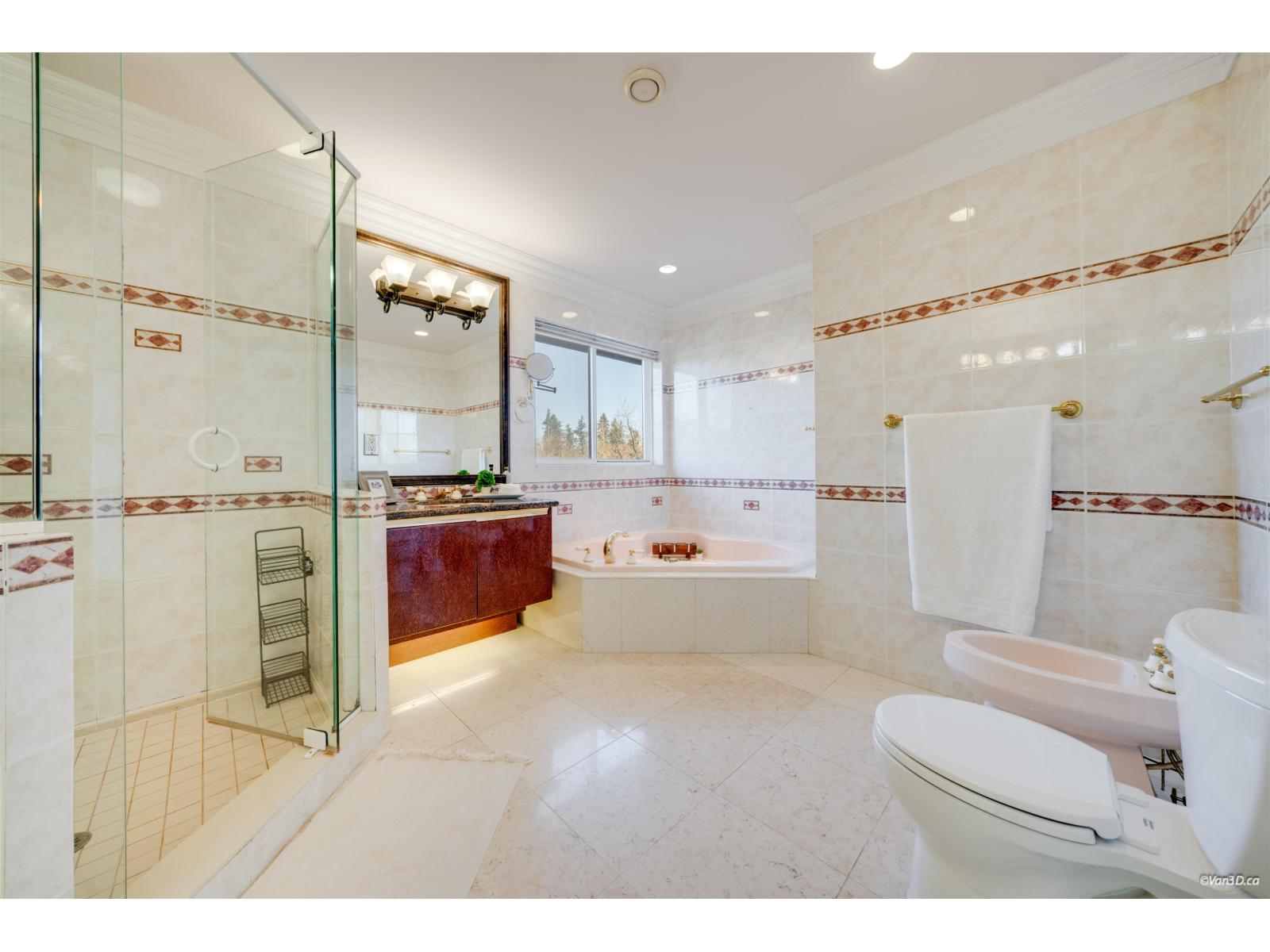 15783 COLLINGWOOD CRESCENT, Surrey