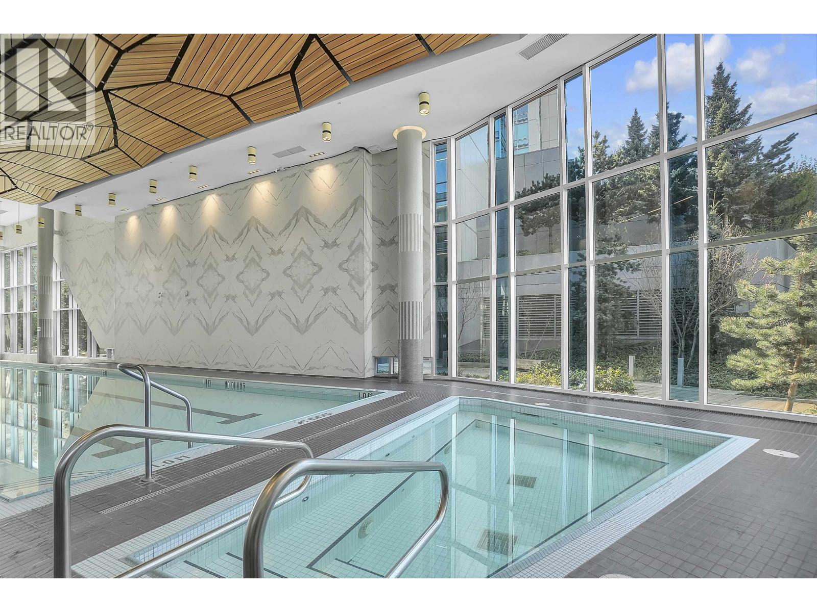 2604 1500 FERN STREET, North Vancouver