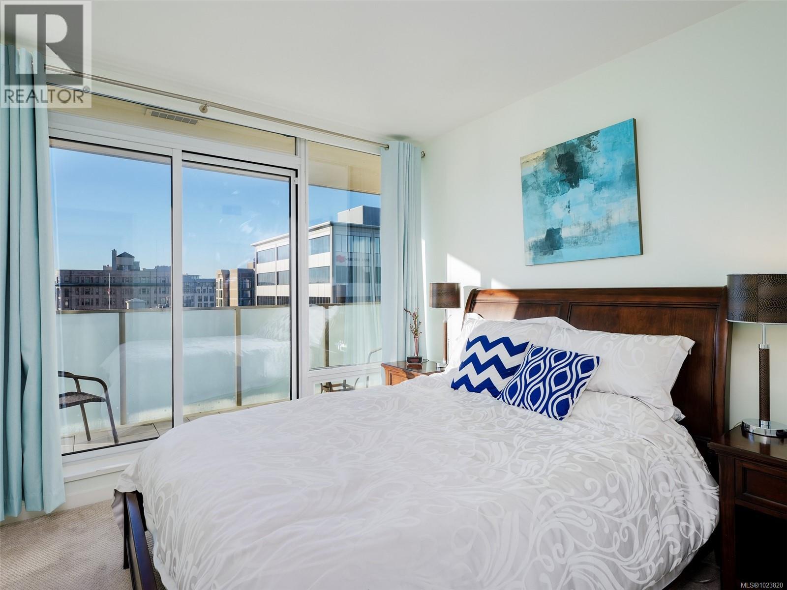 #806 707 COURTNEY ST - 17