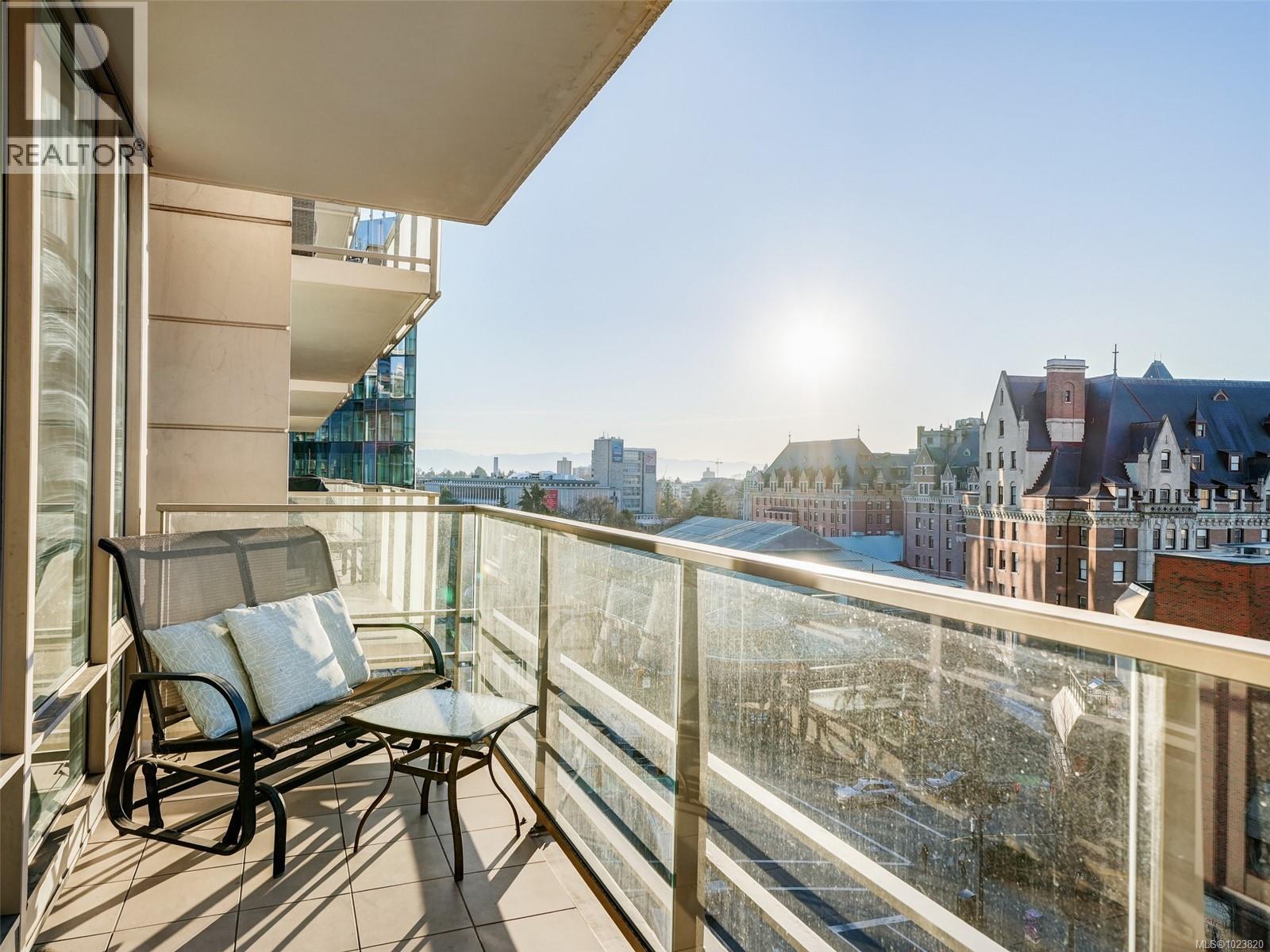 #806 707 COURTNEY ST - 21