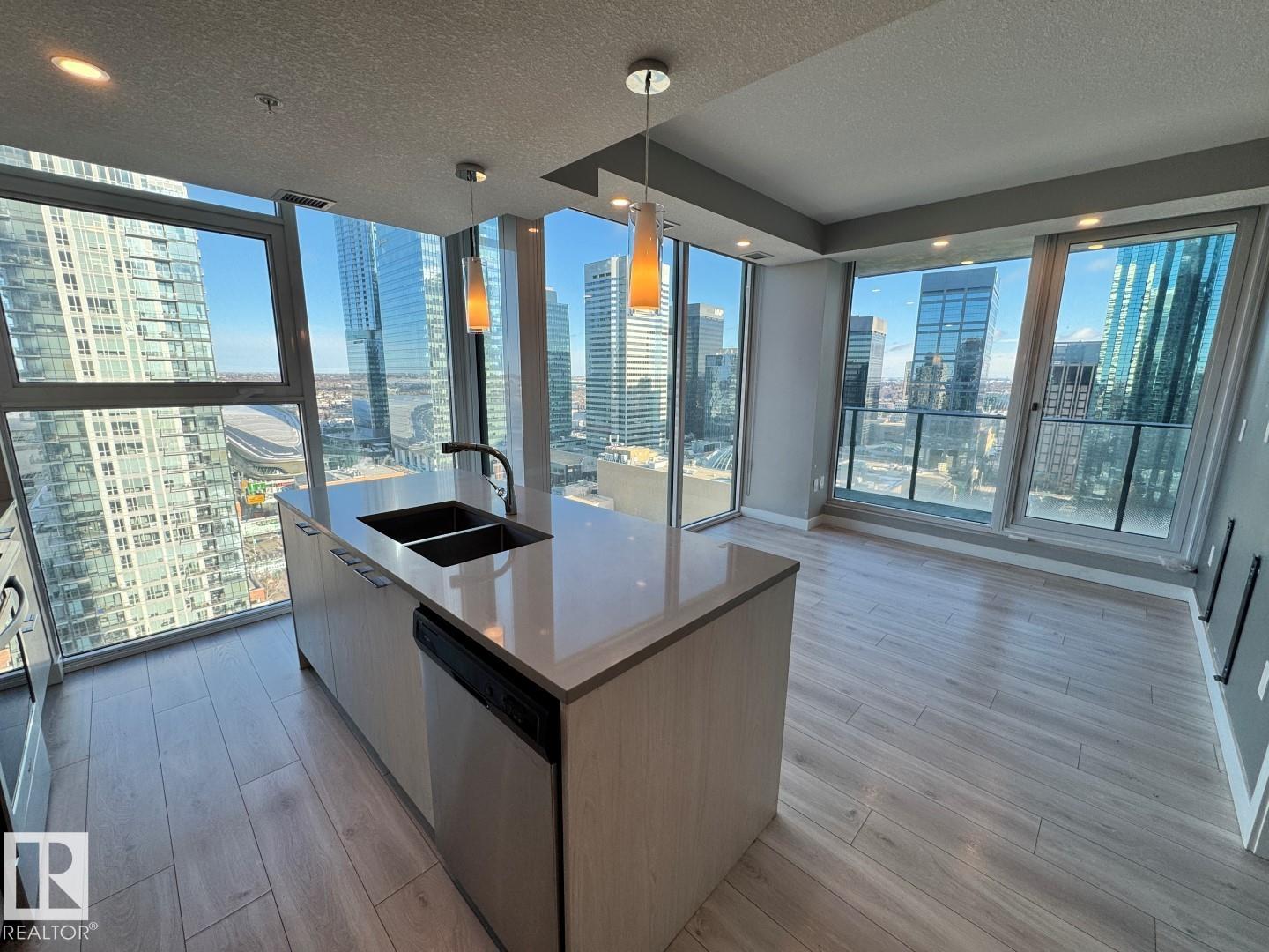 
          2103 10180 103 Street NW
            <br/>
            <span>Edmonton</span>
            , 
            <span>AB</span>
             <span>T5J0L1</span>
         - Photo 5