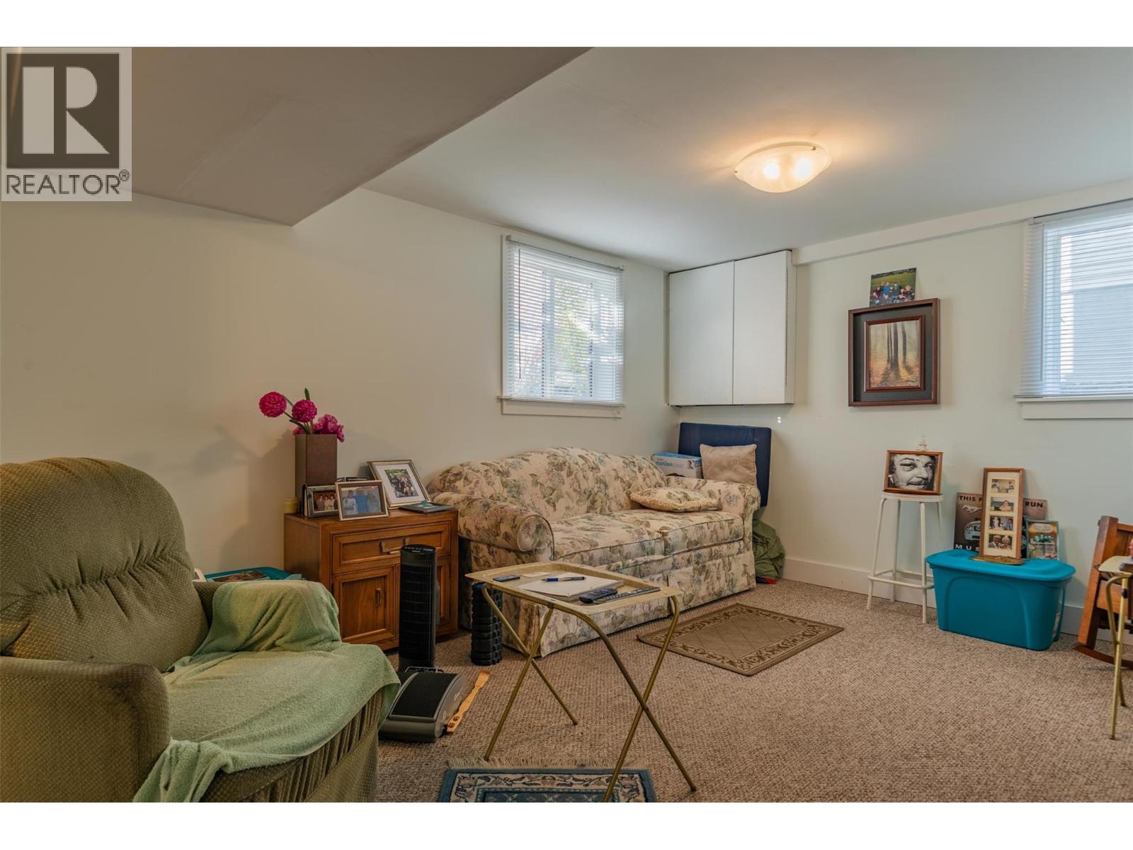 1631 Fifth Avenue, Trail