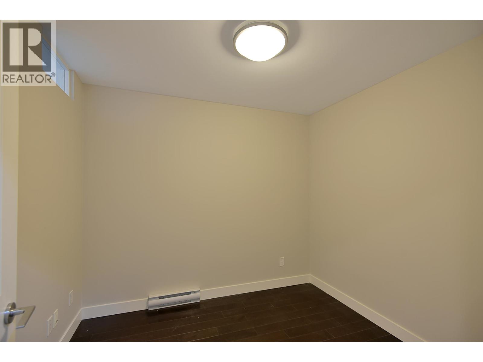 306 5665 TEREDO STREET, Sechelt