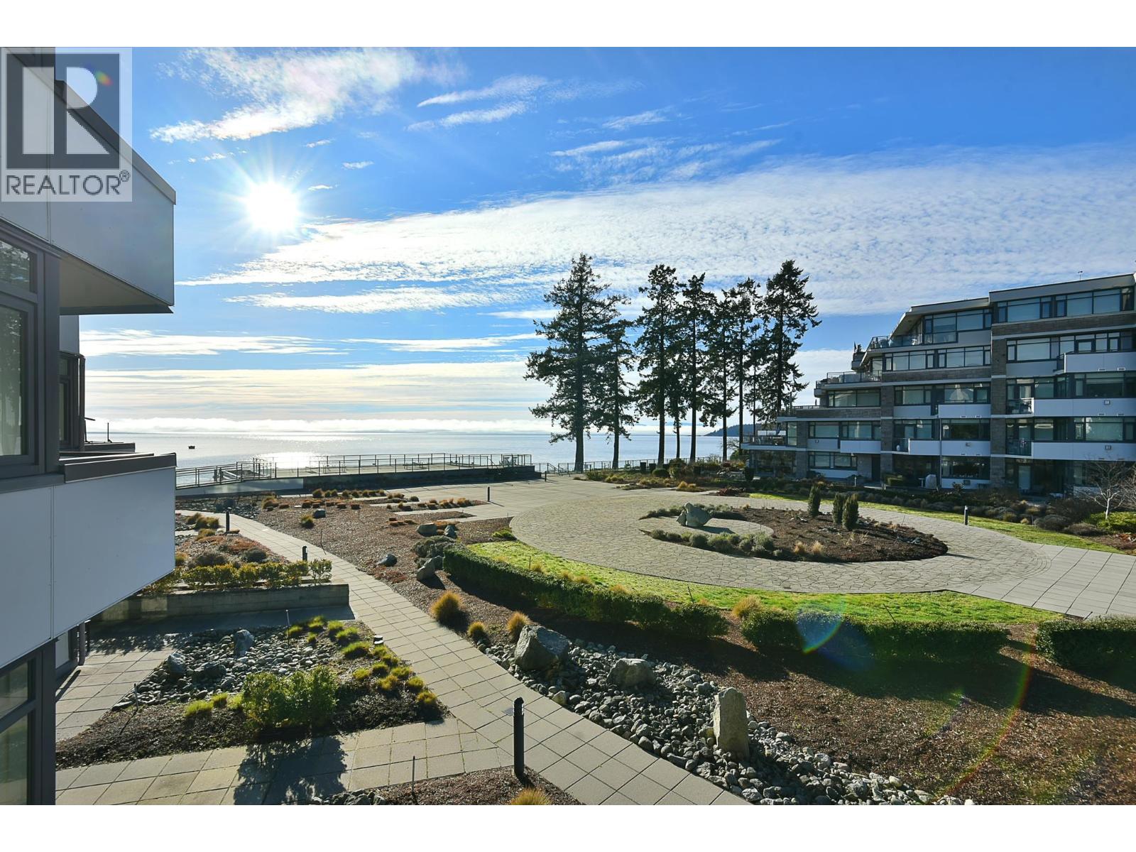 306 5665 TEREDO STREET, Sechelt