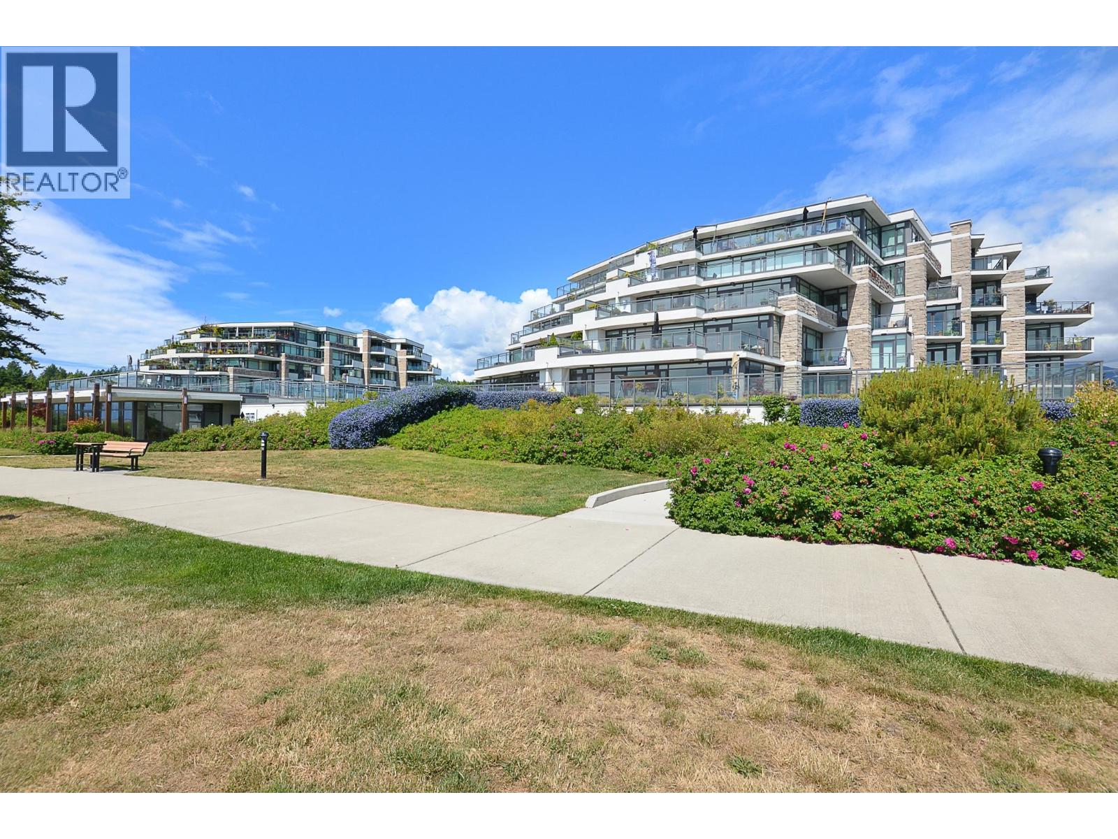 306 5665 TEREDO STREET, Sechelt