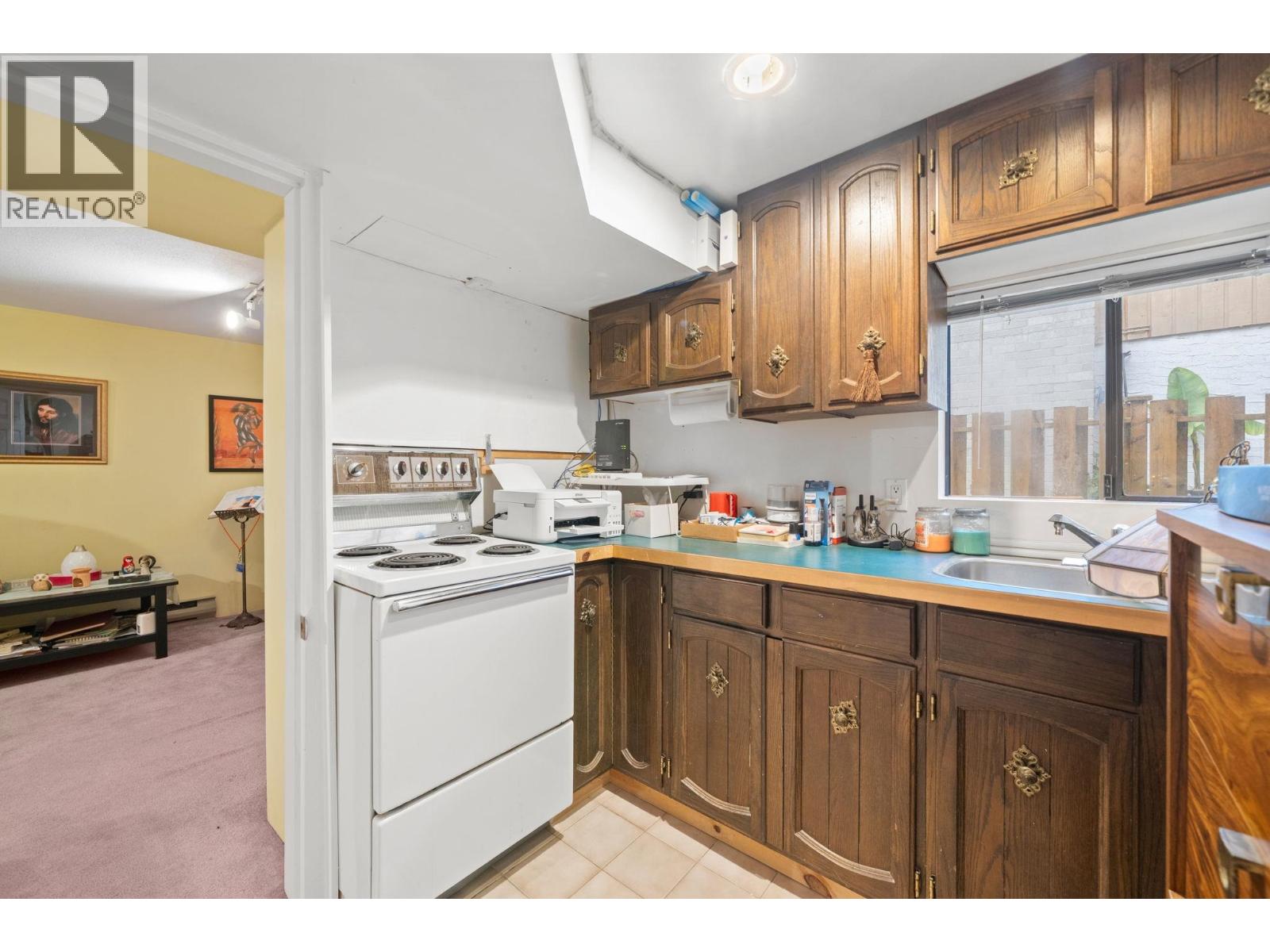 741 E 14TH STREET, North Vancouver