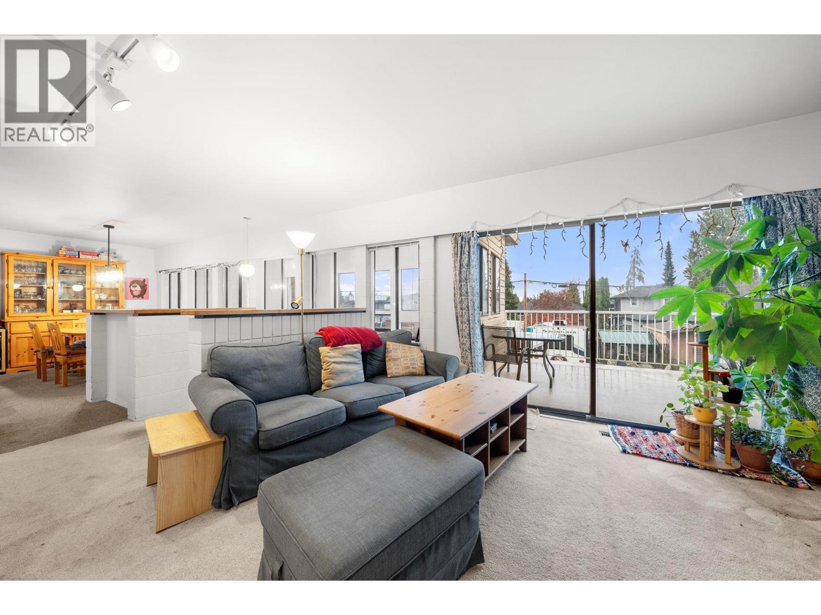 741 E 14TH STREET, North Vancouver