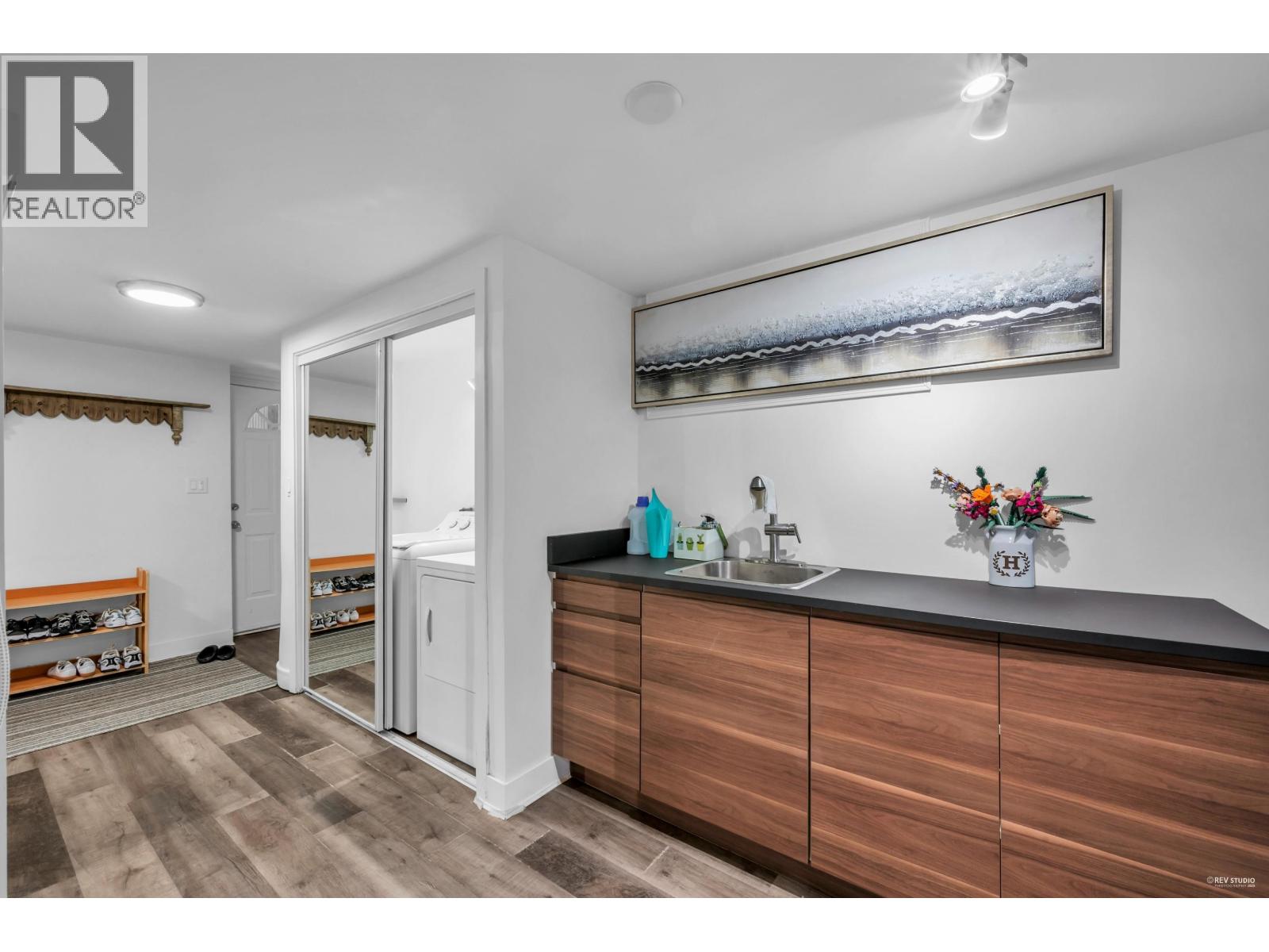 341 RABBIT LANE, West Vancouver