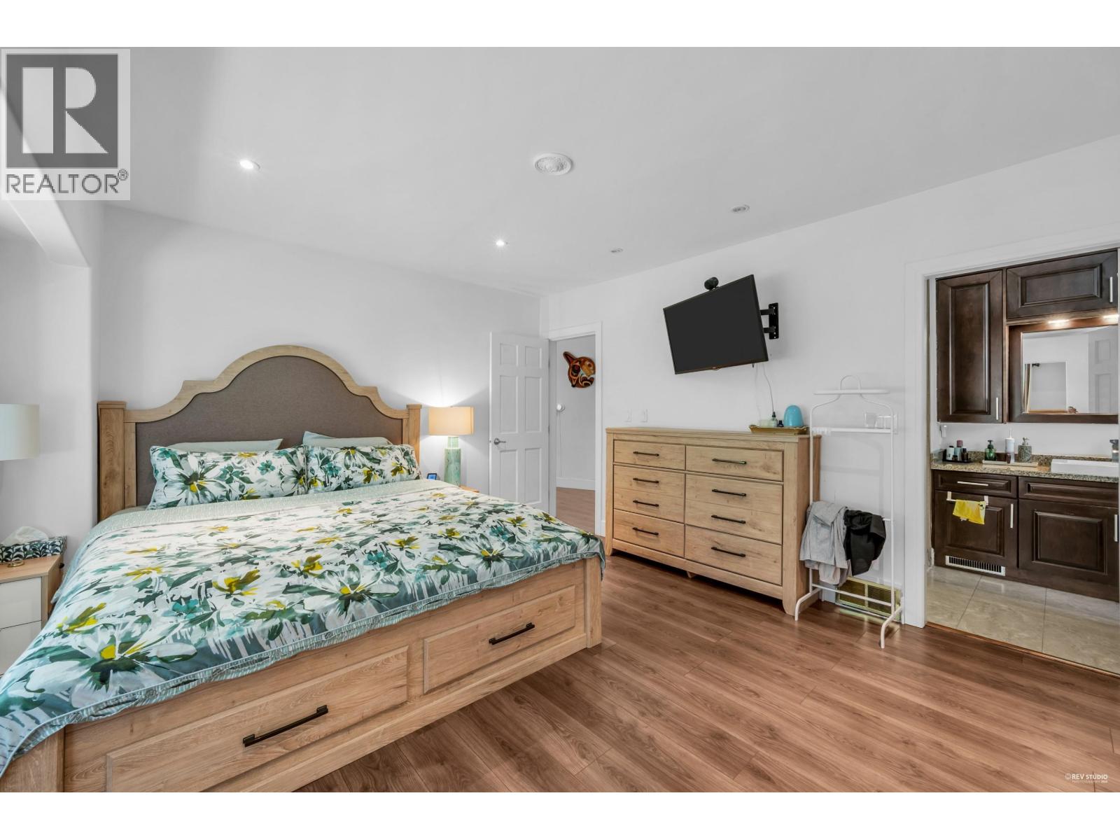 341 RABBIT LANE, West Vancouver