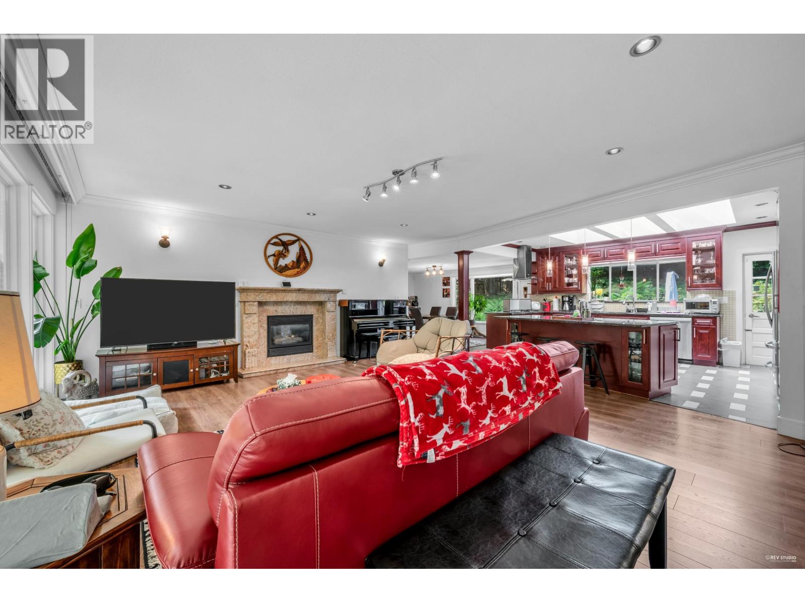 341 RABBIT LANE, West Vancouver