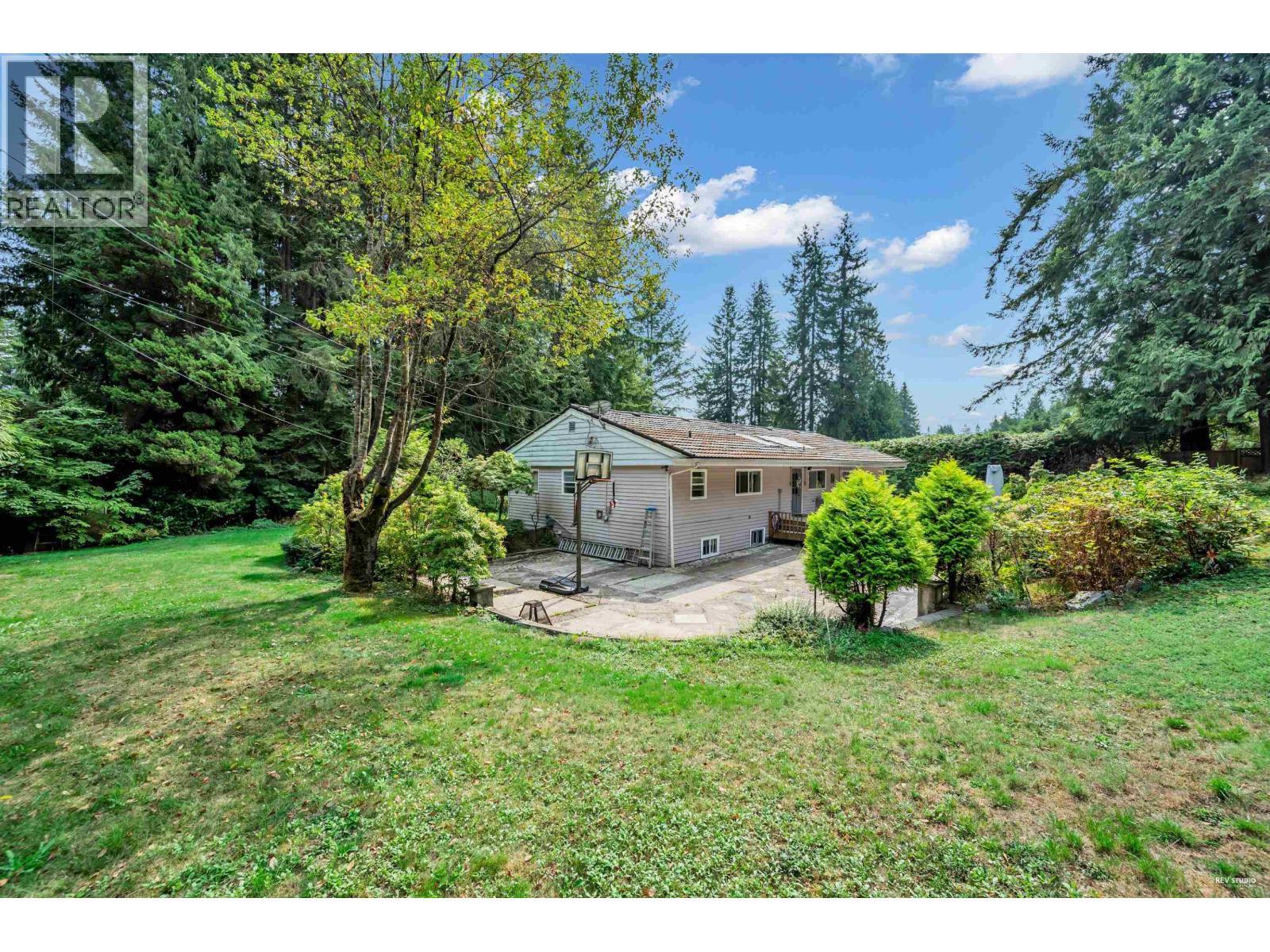 341 RABBIT LANE, West Vancouver