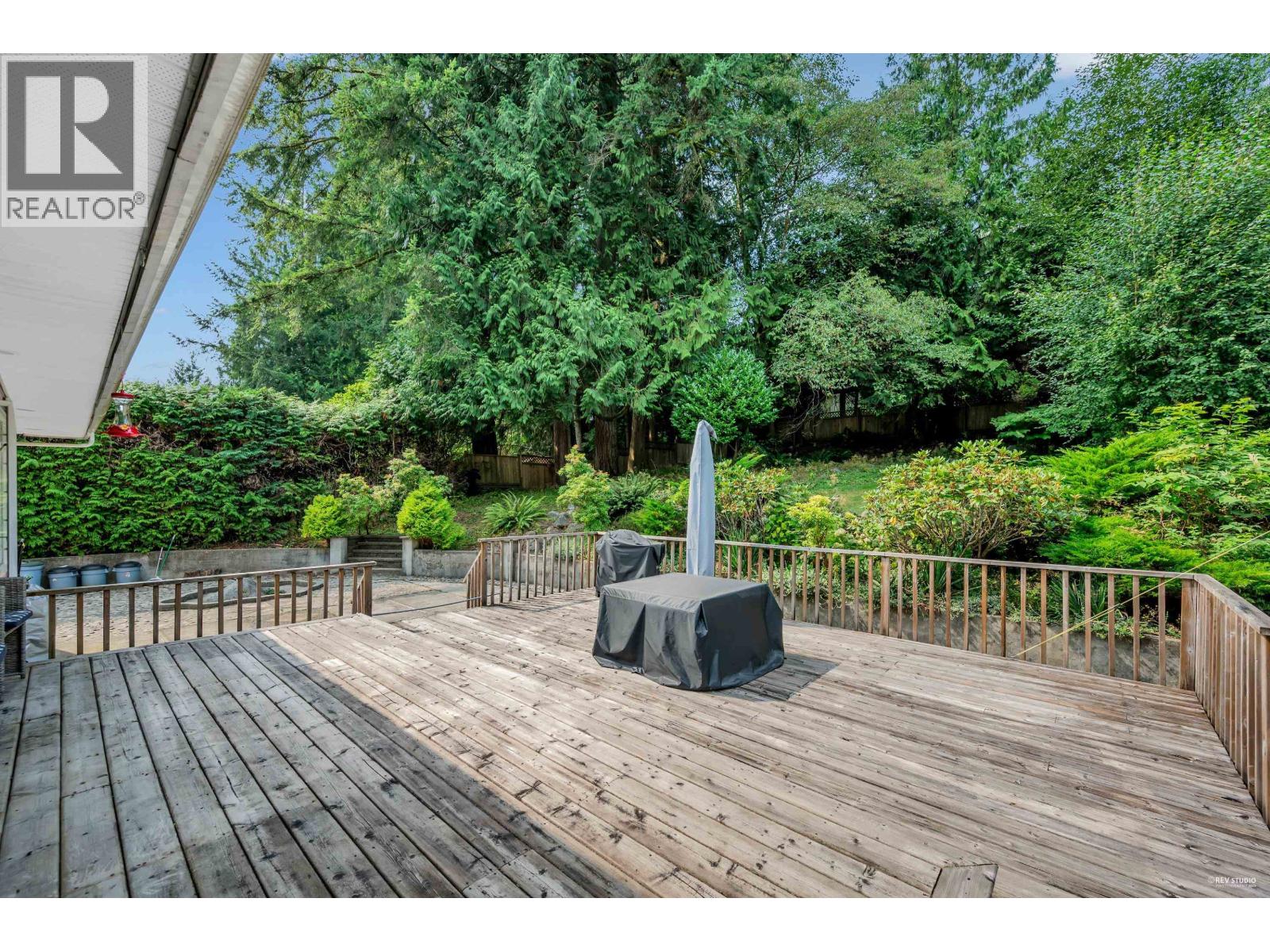 341 RABBIT LANE, West Vancouver