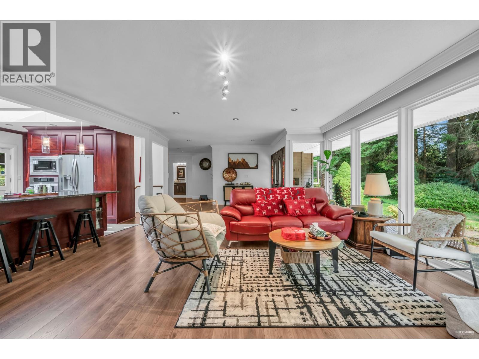 341 RABBIT LANE, West Vancouver